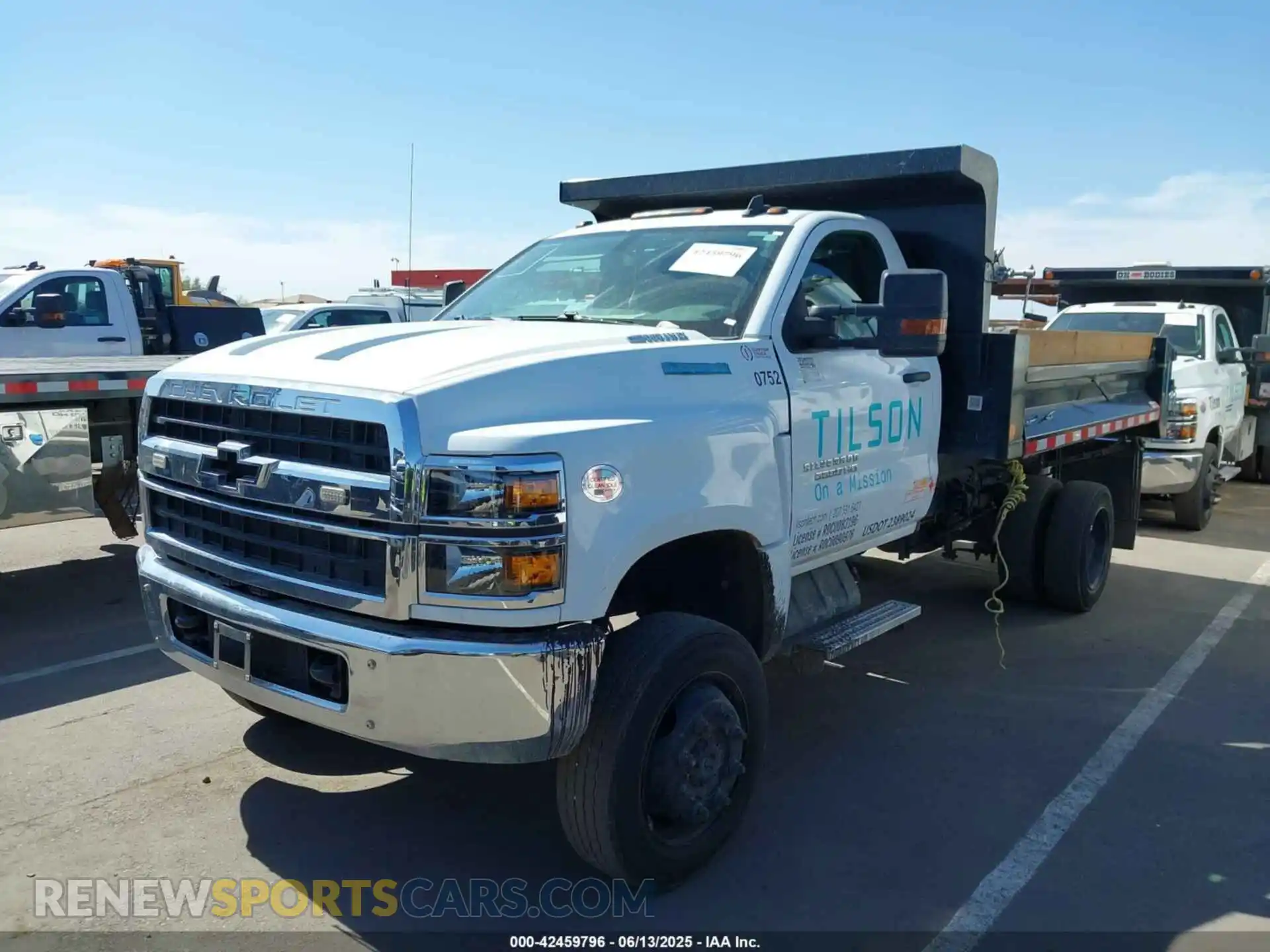 2 Photograph of a damaged car 1HTKJPVM3PH218491 CHEVROLET SILVERADO MD 2023