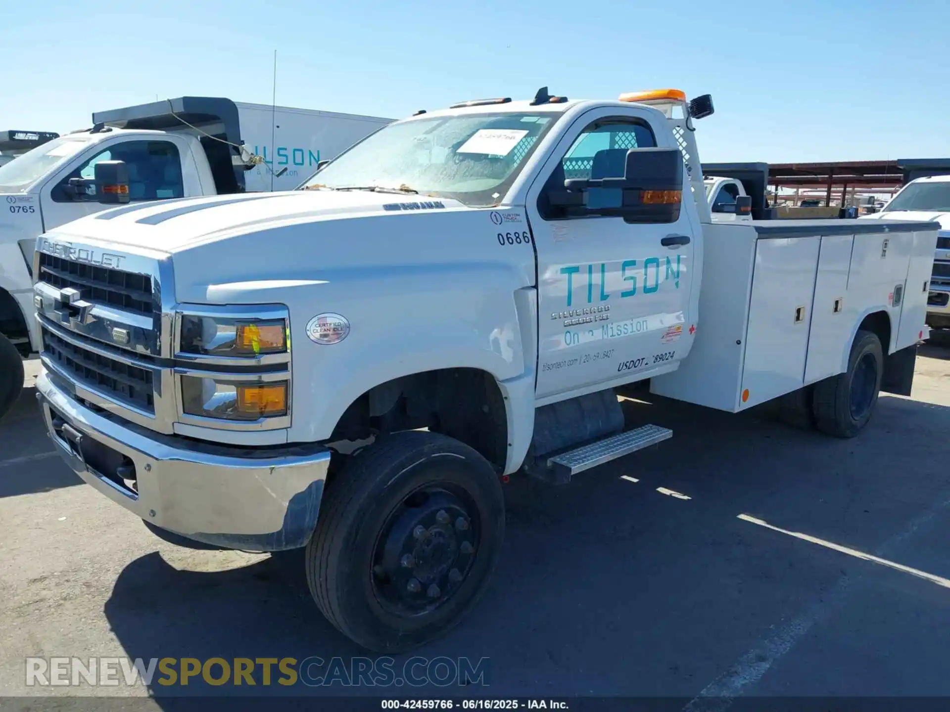 2 Фотография поврежденного автомобиля 1HTKJPVM5PH125634 CHEVROLET SILVERADO MD 2023