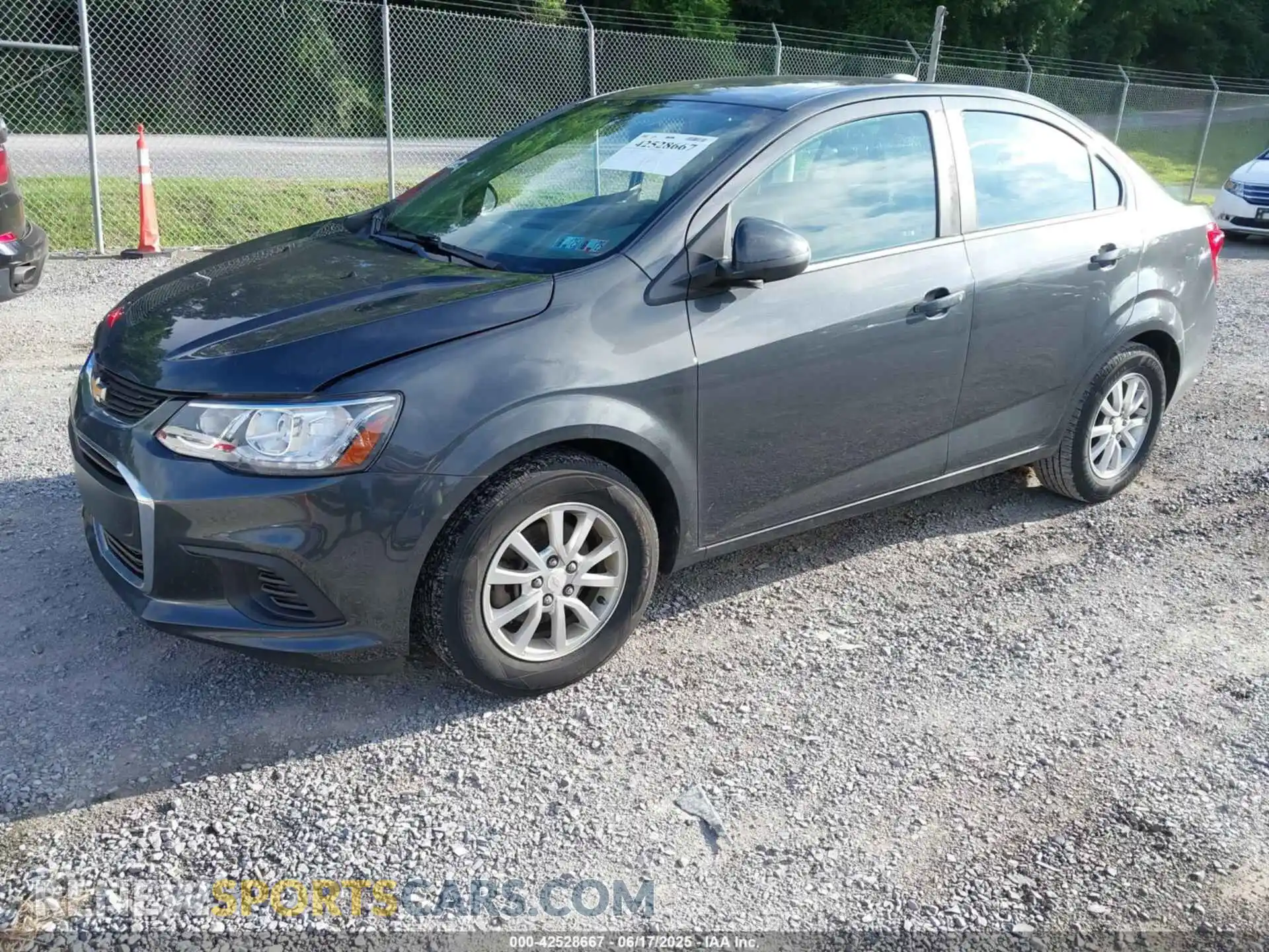 2 Фотография поврежденного автомобиля 1G1JC5SB9K4129561 CHEVROLET SONIC 2019