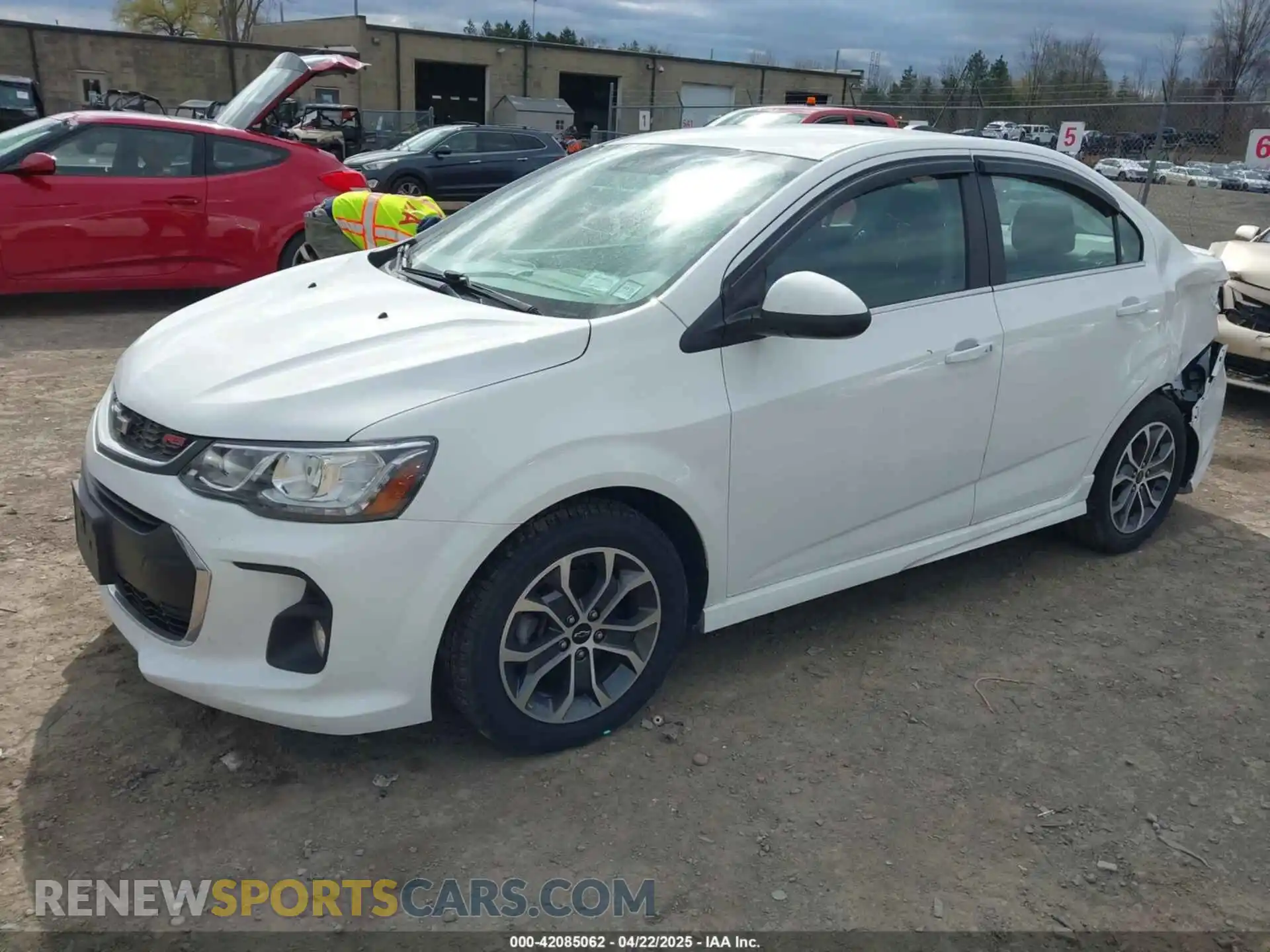 2 Photograph of a damaged car 1G1JD5SB6L4100503 CHEVROLET SONIC 2020
