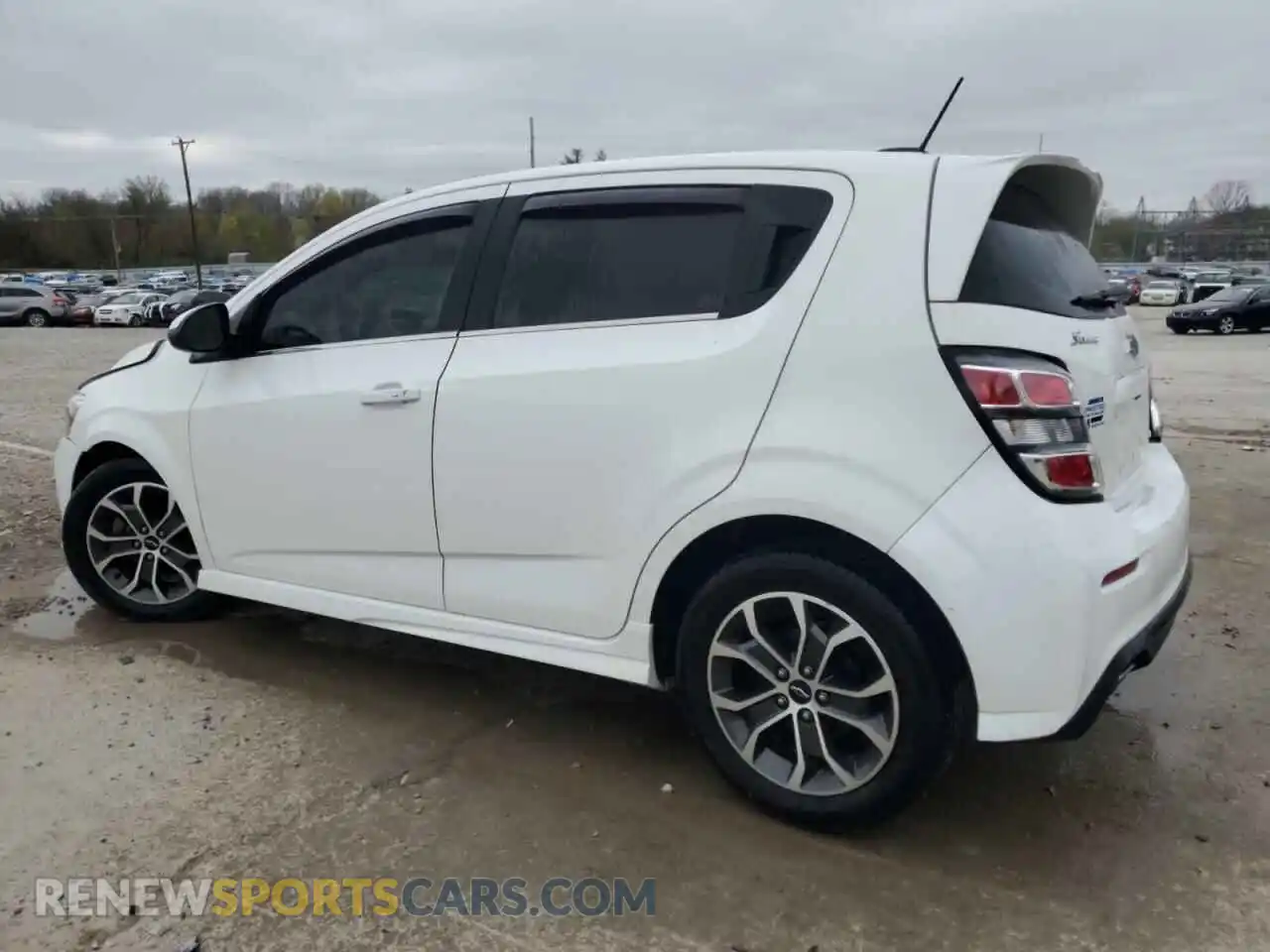 2 Фотография поврежденного автомобиля 1G1JD6SB2L4100309 CHEVROLET SONIC 2020