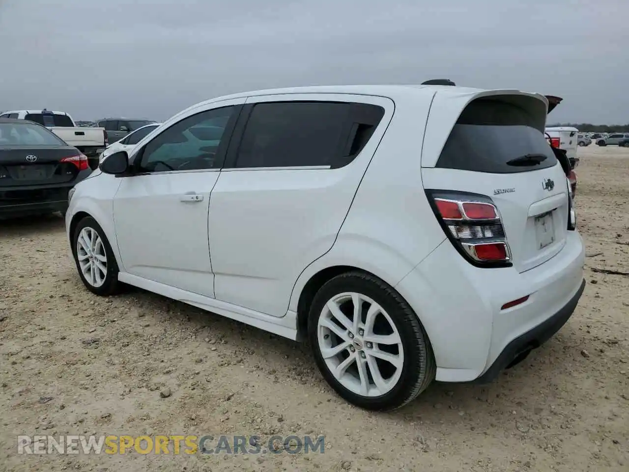 2 Photograph of a damaged car 1G1JD6SB2L4139529 CHEVROLET SONIC 2020