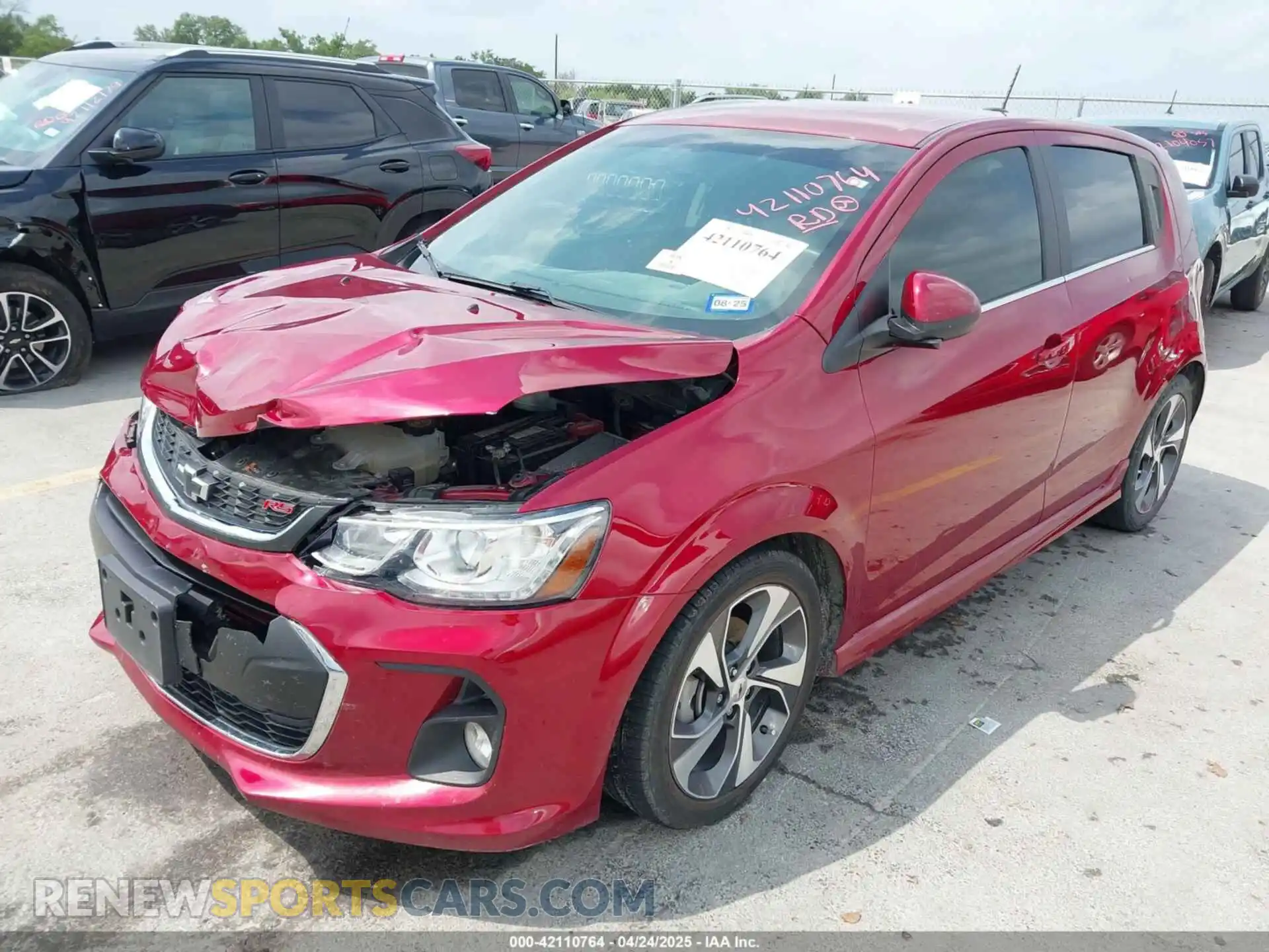 2 Photograph of a damaged car 1G1JD6SB4L4137362 CHEVROLET SONIC 2020