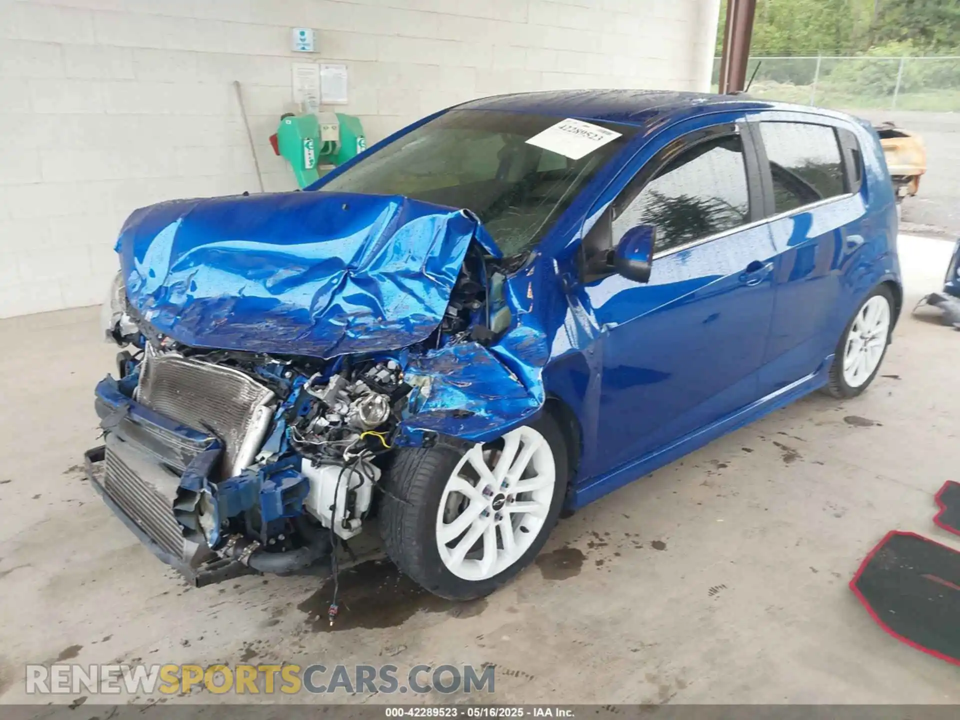 2 Photograph of a damaged car 1G1JD6SB8L4135761 CHEVROLET SONIC 2020