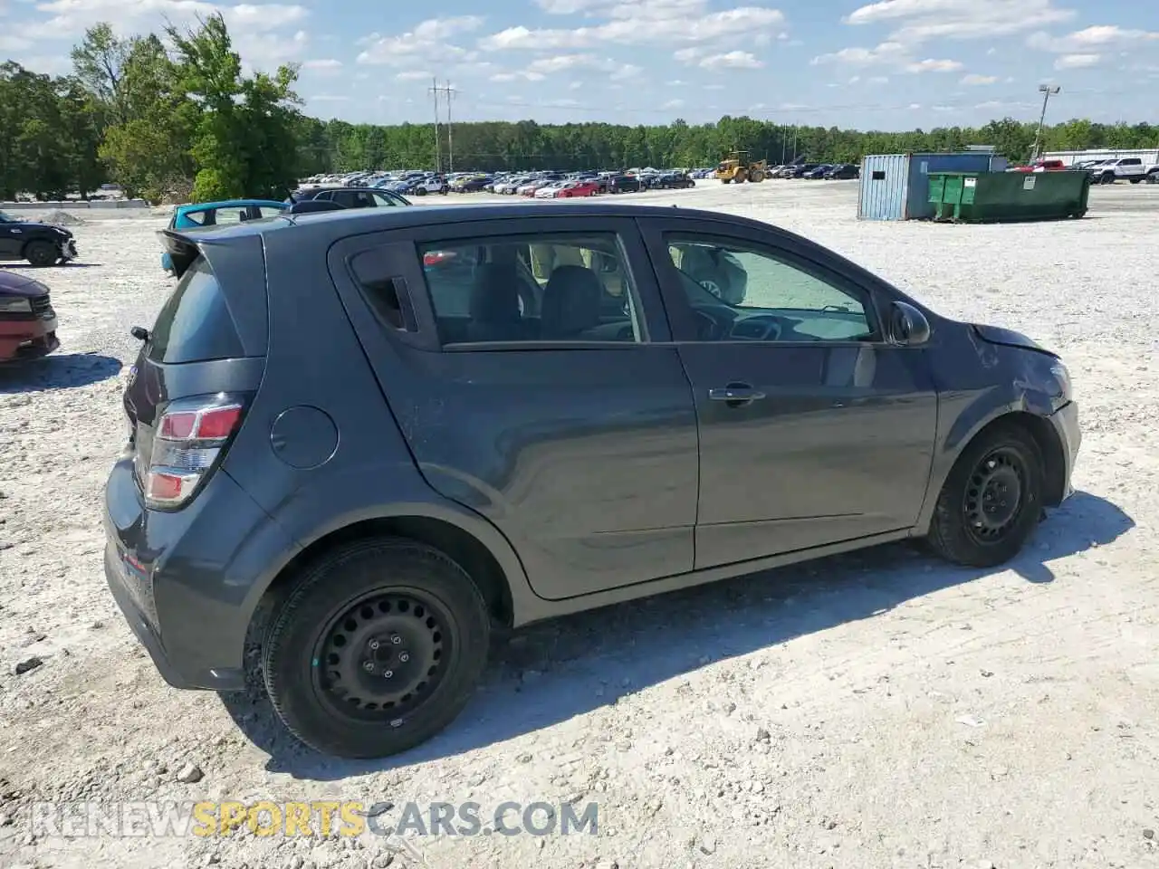 3 Фотография поврежденного автомобиля 1G1JG6SB0L4127211 CHEVROLET SONIC 2020