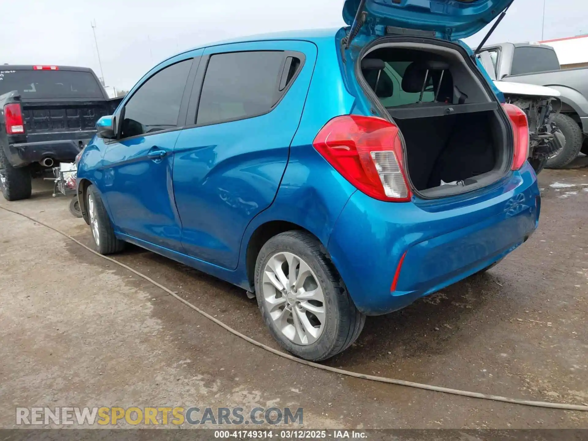 3 Photograph of a damaged car KL8CD6SA3KC719473 CHEVROLET SPARK 2019