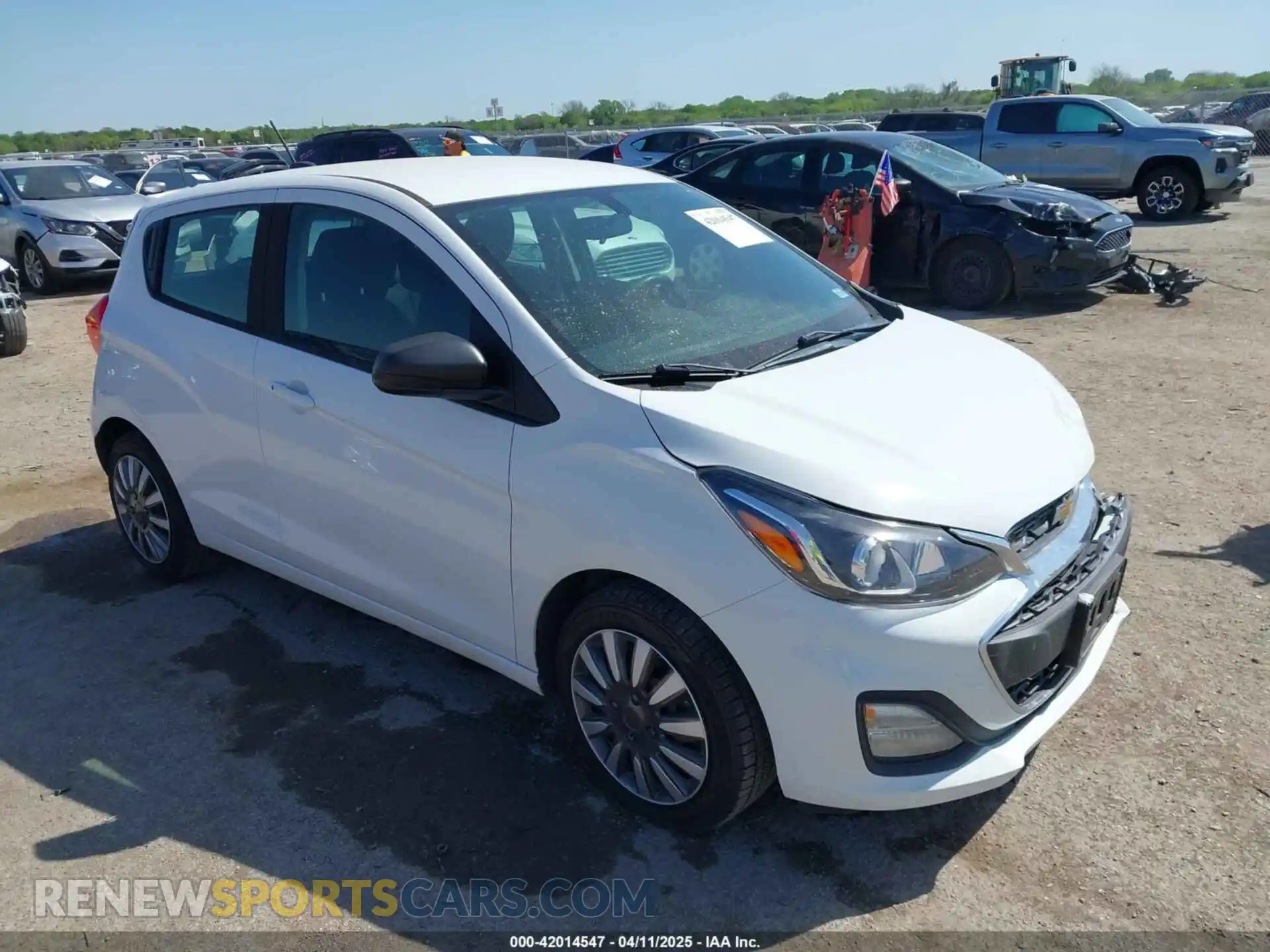 1 Photograph of a damaged car KL8CB6SA1LC406090 CHEVROLET SPARK 2020