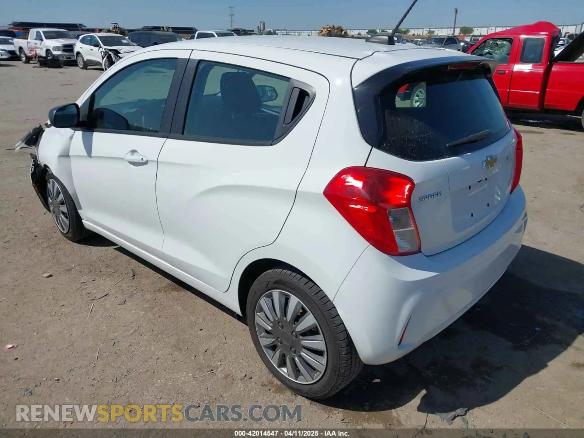3 Photograph of a damaged car KL8CB6SA1LC406090 CHEVROLET SPARK 2020