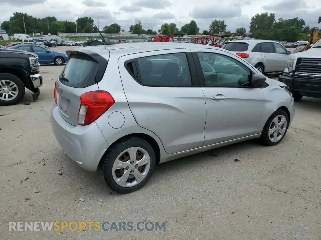 3 Photograph of a damaged car KL8CB6SA2LC411024 CHEVROLET SPARK 2020