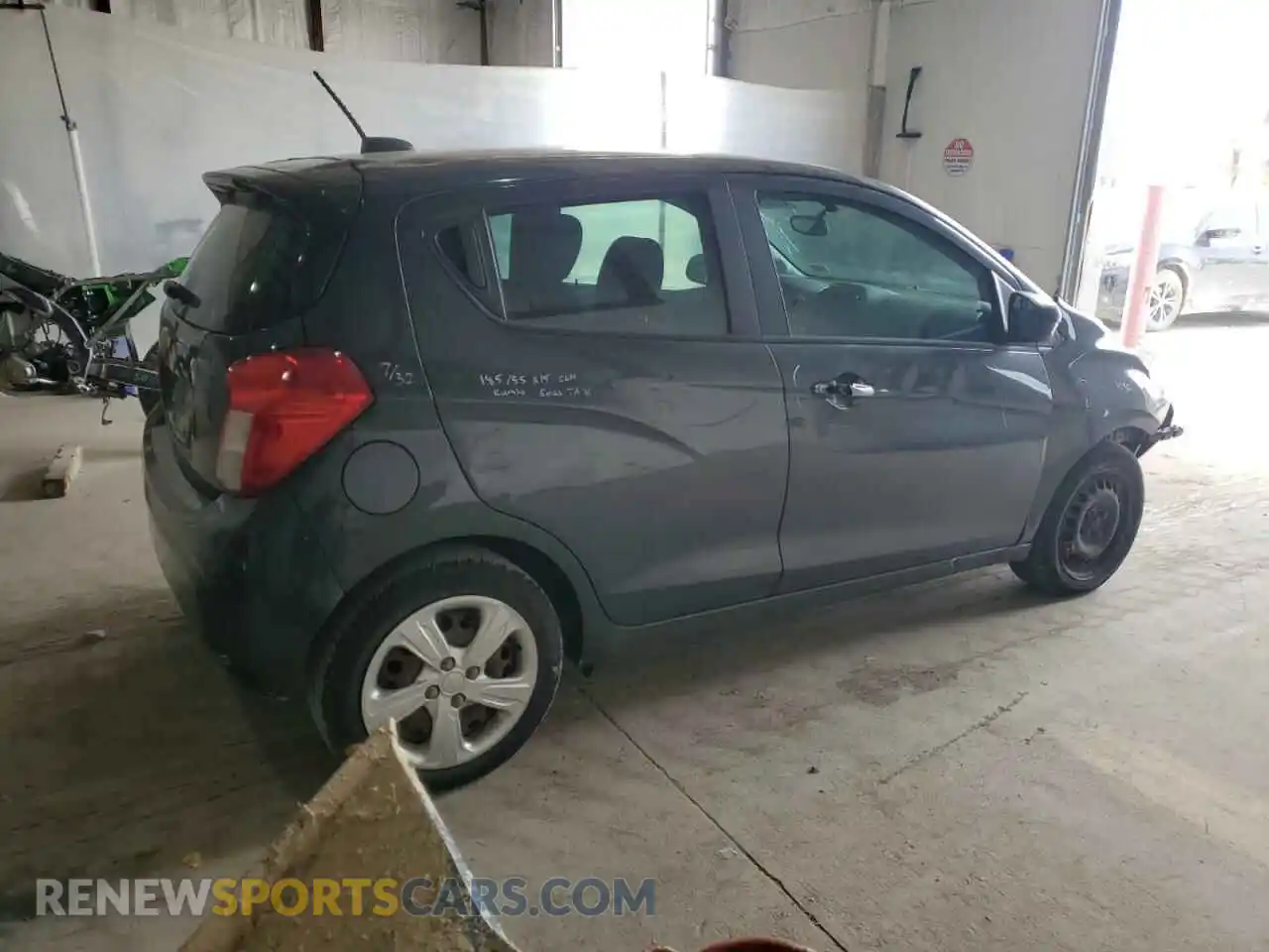 3 Photograph of a damaged car KL8CB6SA3LC462774 CHEVROLET SPARK 2020
