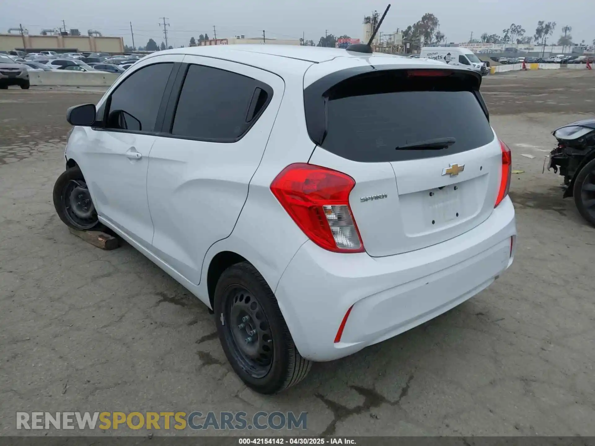3 Photograph of a damaged car KL8CB6SA4LC403264 CHEVROLET SPARK 2020