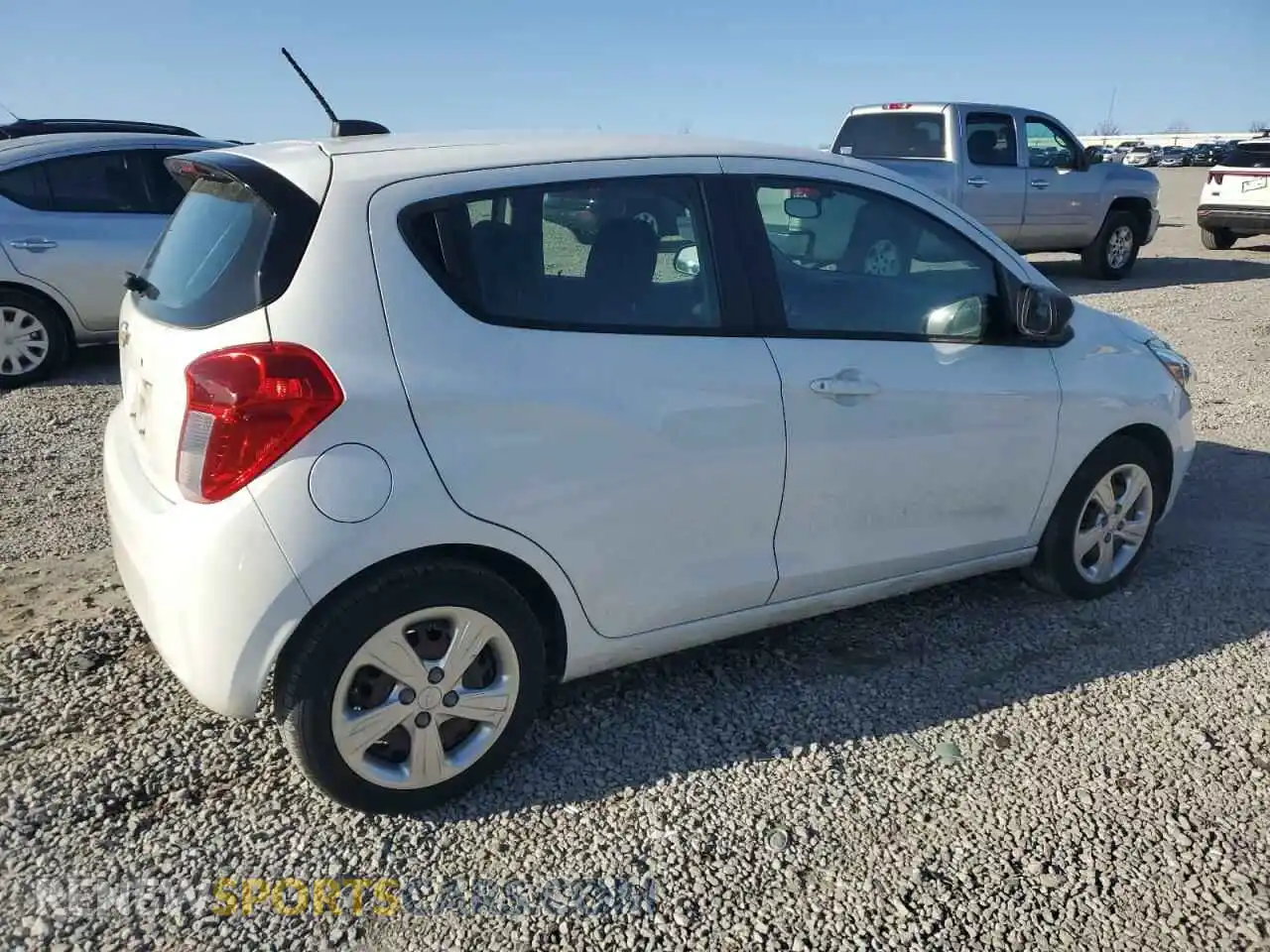 3 Photograph of a damaged car KL8CB6SA5LC464980 CHEVROLET SPARK 2020