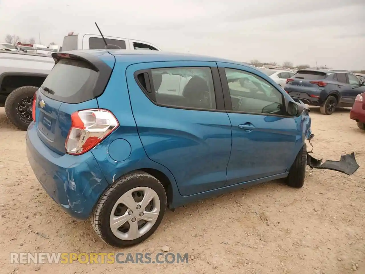 3 Photograph of a damaged car KL8CB6SA6LC452014 CHEVROLET SPARK 2020