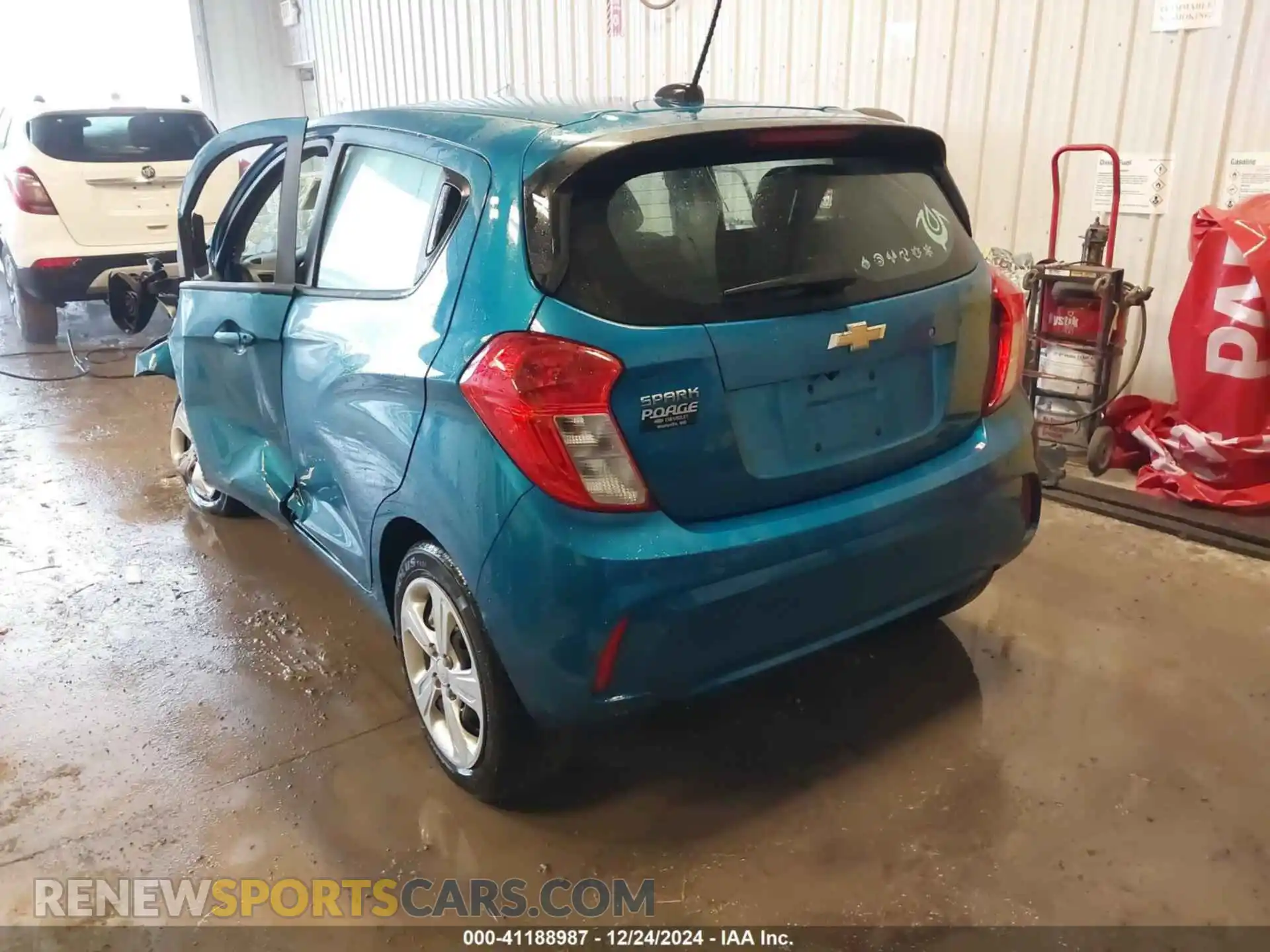 3 Photograph of a damaged car KL8CB6SA8LC475181 CHEVROLET SPARK 2020