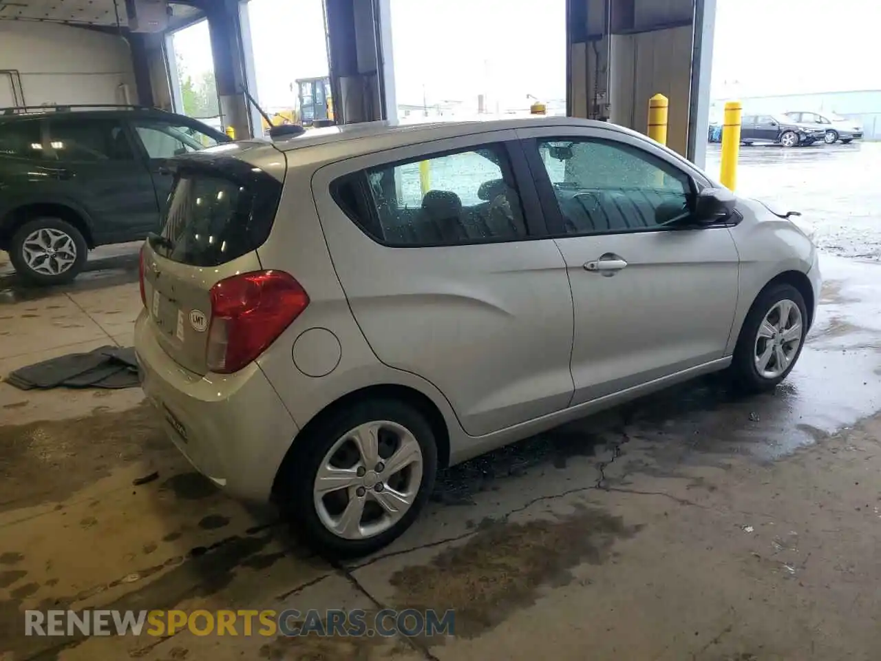 3 Photograph of a damaged car KL8CB6SA9LC476940 CHEVROLET SPARK 2020