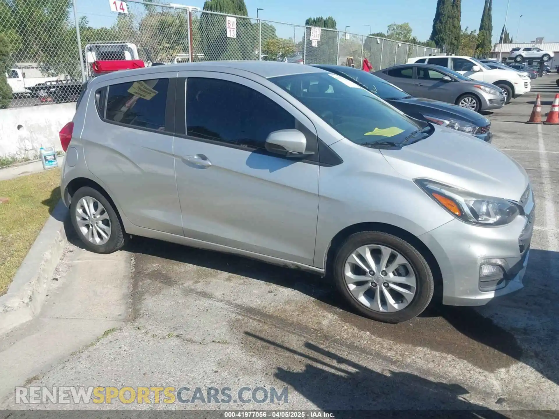 1 Photograph of a damaged car KL8CD6SA0LC461897 CHEVROLET SPARK 2020