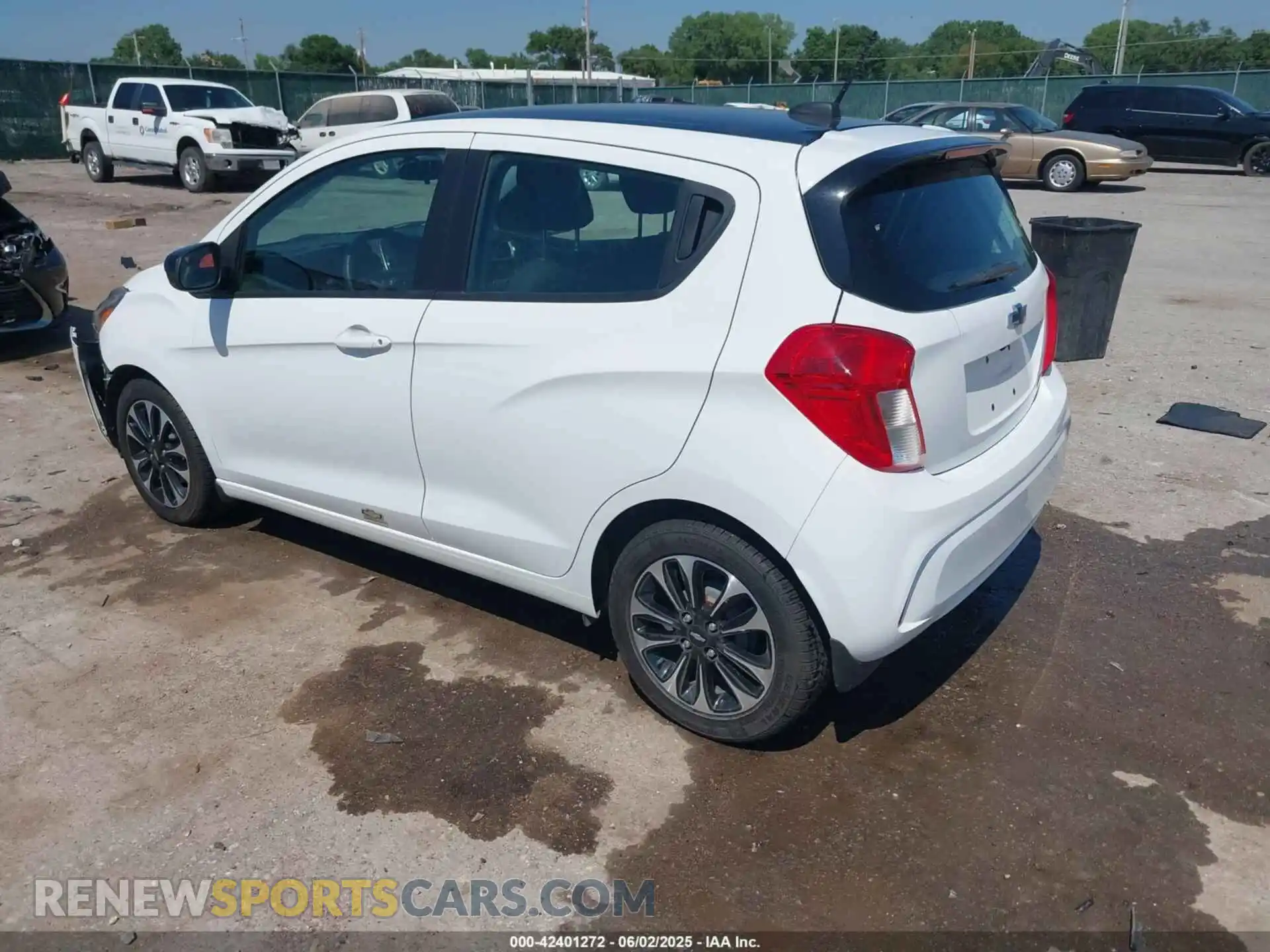 3 Photograph of a damaged car KL8CD6SA0LC469546 CHEVROLET SPARK 2020