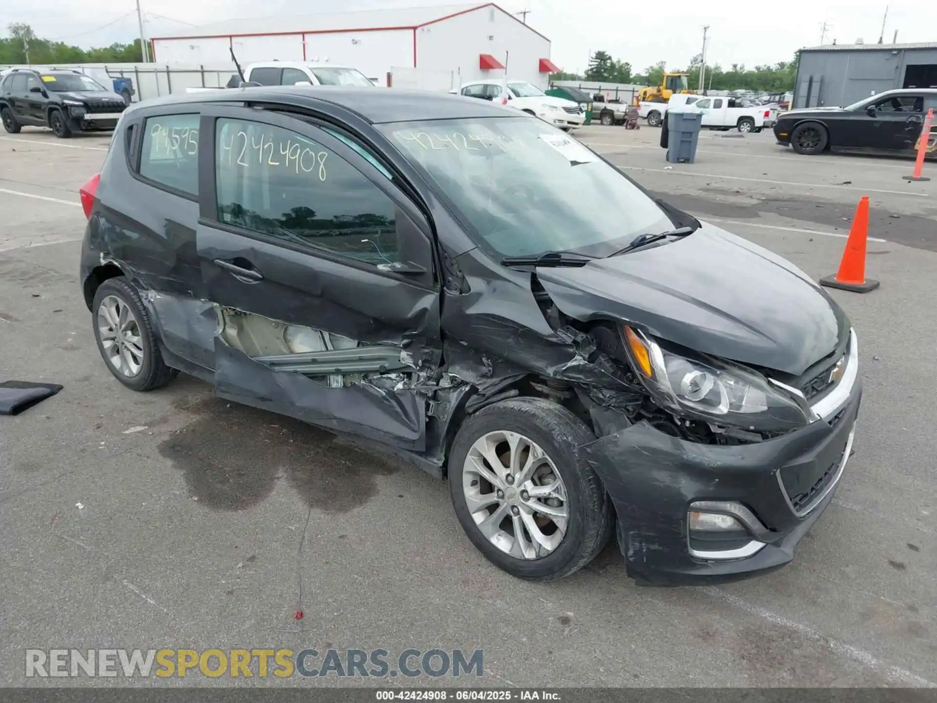 1 Photograph of a damaged car KL8CD6SA2LC419912 CHEVROLET SPARK 2020