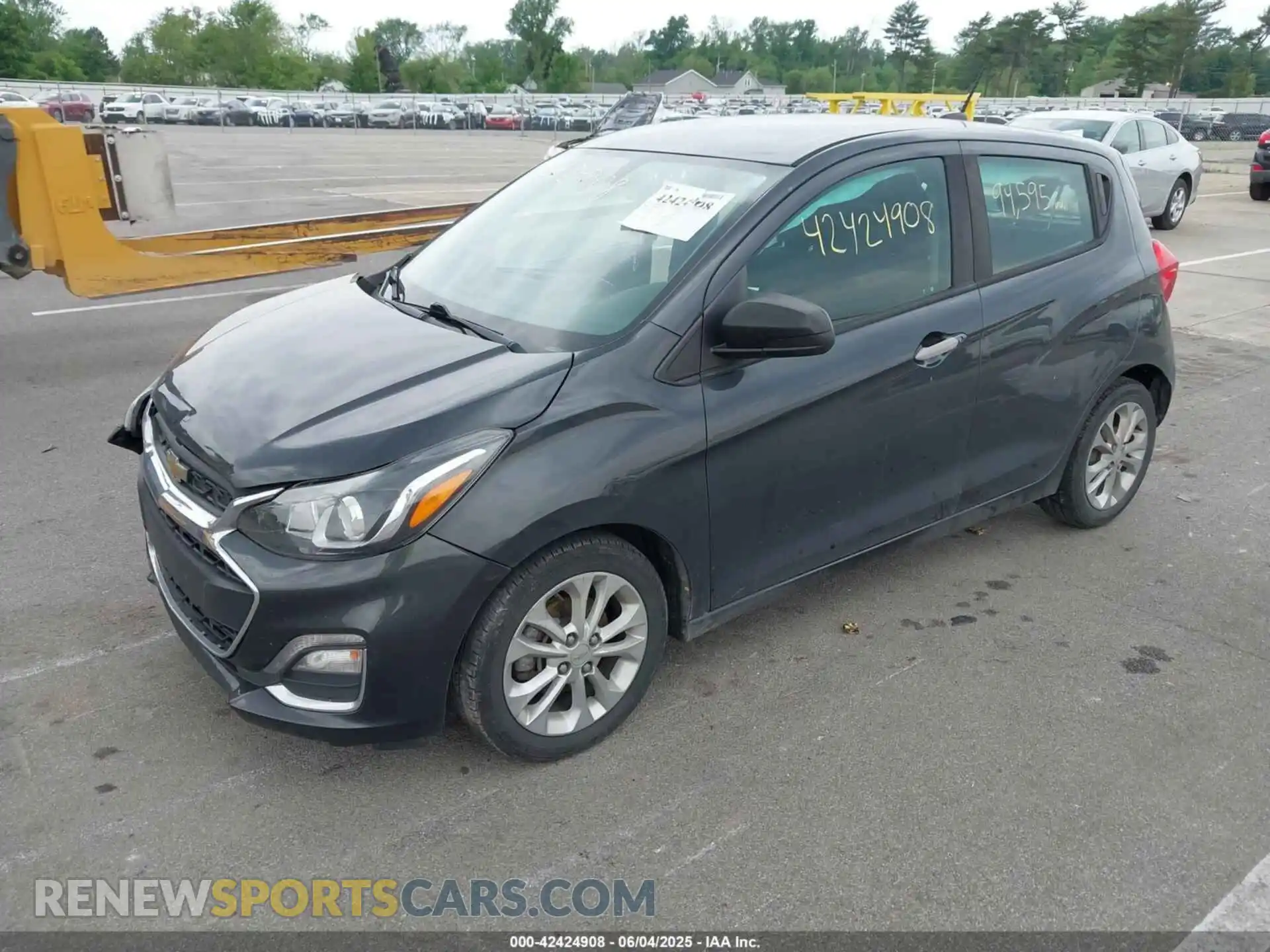 2 Photograph of a damaged car KL8CD6SA2LC419912 CHEVROLET SPARK 2020