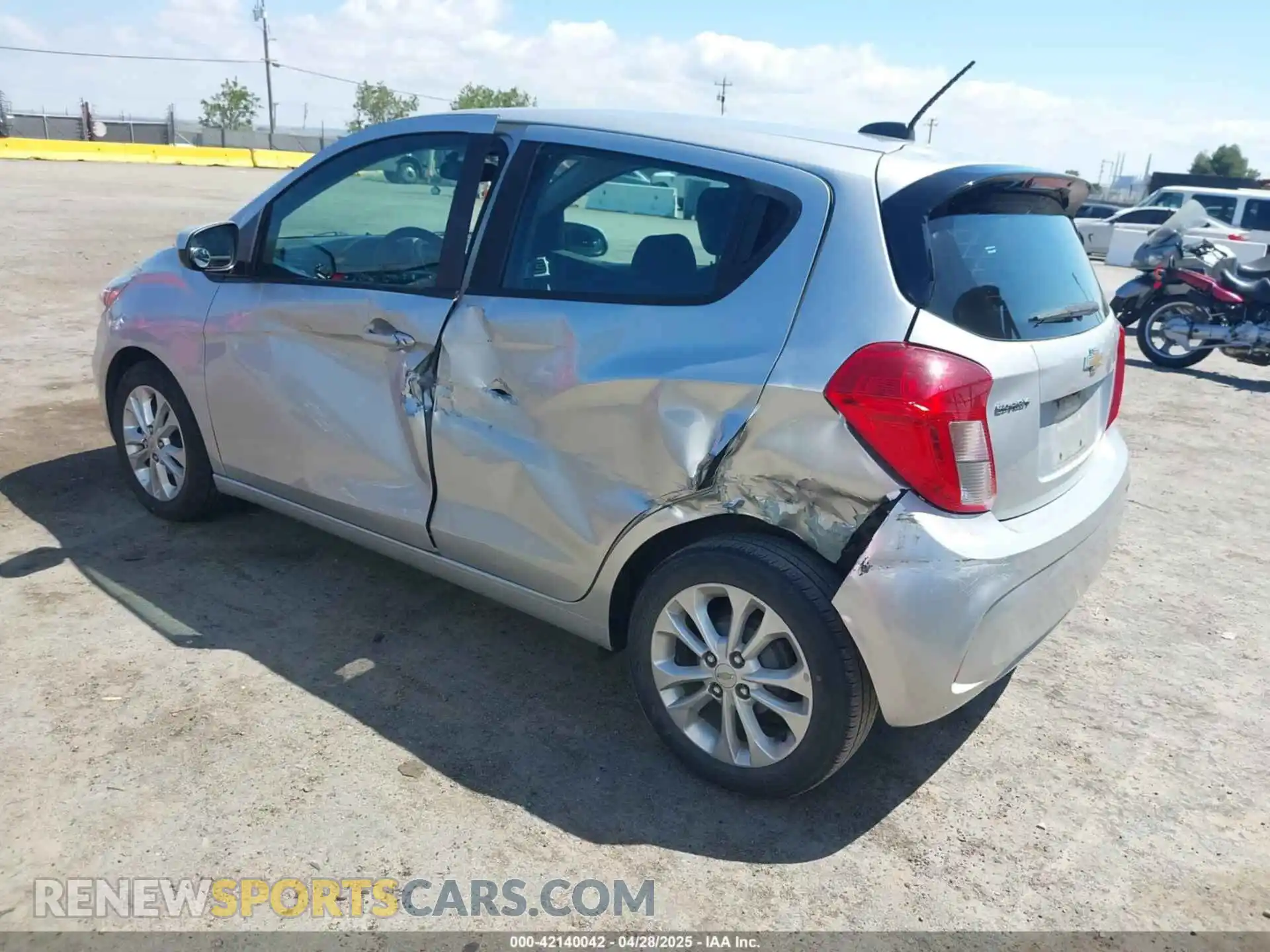 3 Photograph of a damaged car KL8CD6SA2LC432031 CHEVROLET SPARK 2020