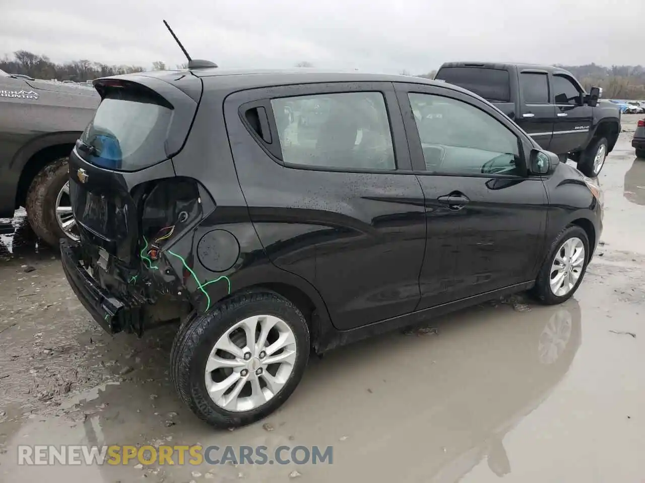 3 Photograph of a damaged car KL8CD6SA4LC443855 CHEVROLET SPARK 2020
