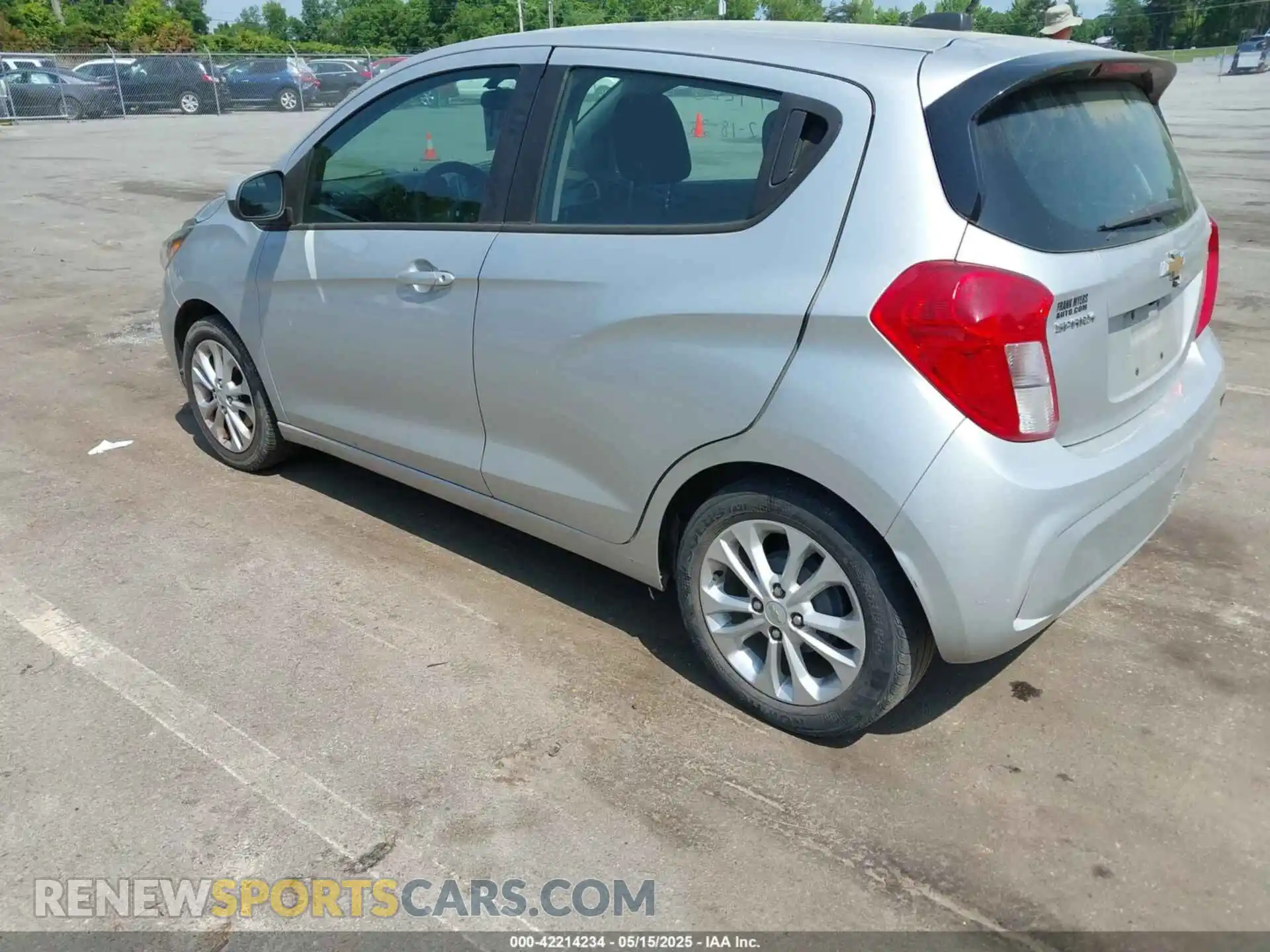 3 Фотография поврежденного автомобиля KL8CD6SA5LC415627 CHEVROLET SPARK 2020