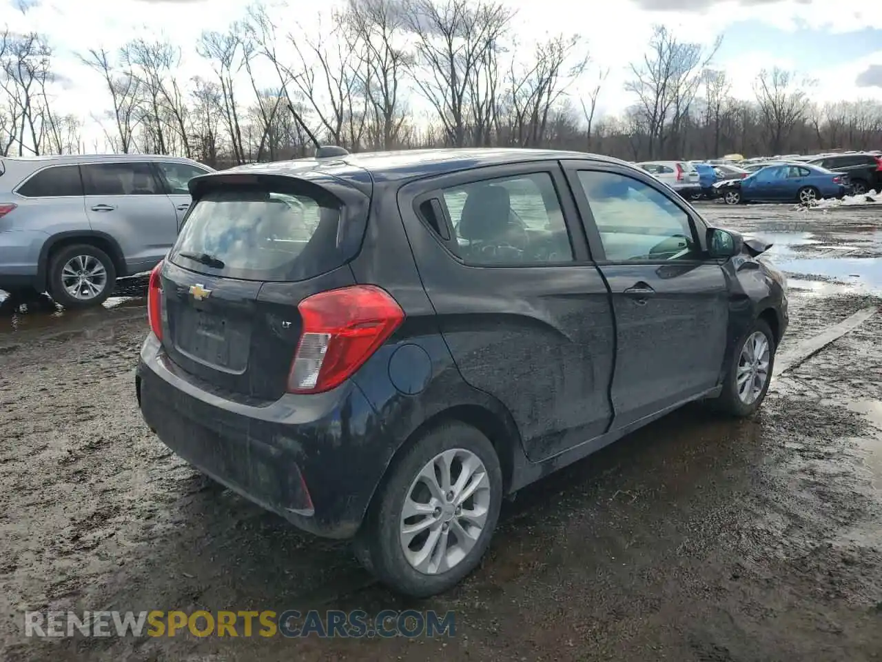 3 Photograph of a damaged car KL8CD6SA5LC429494 CHEVROLET SPARK 2020