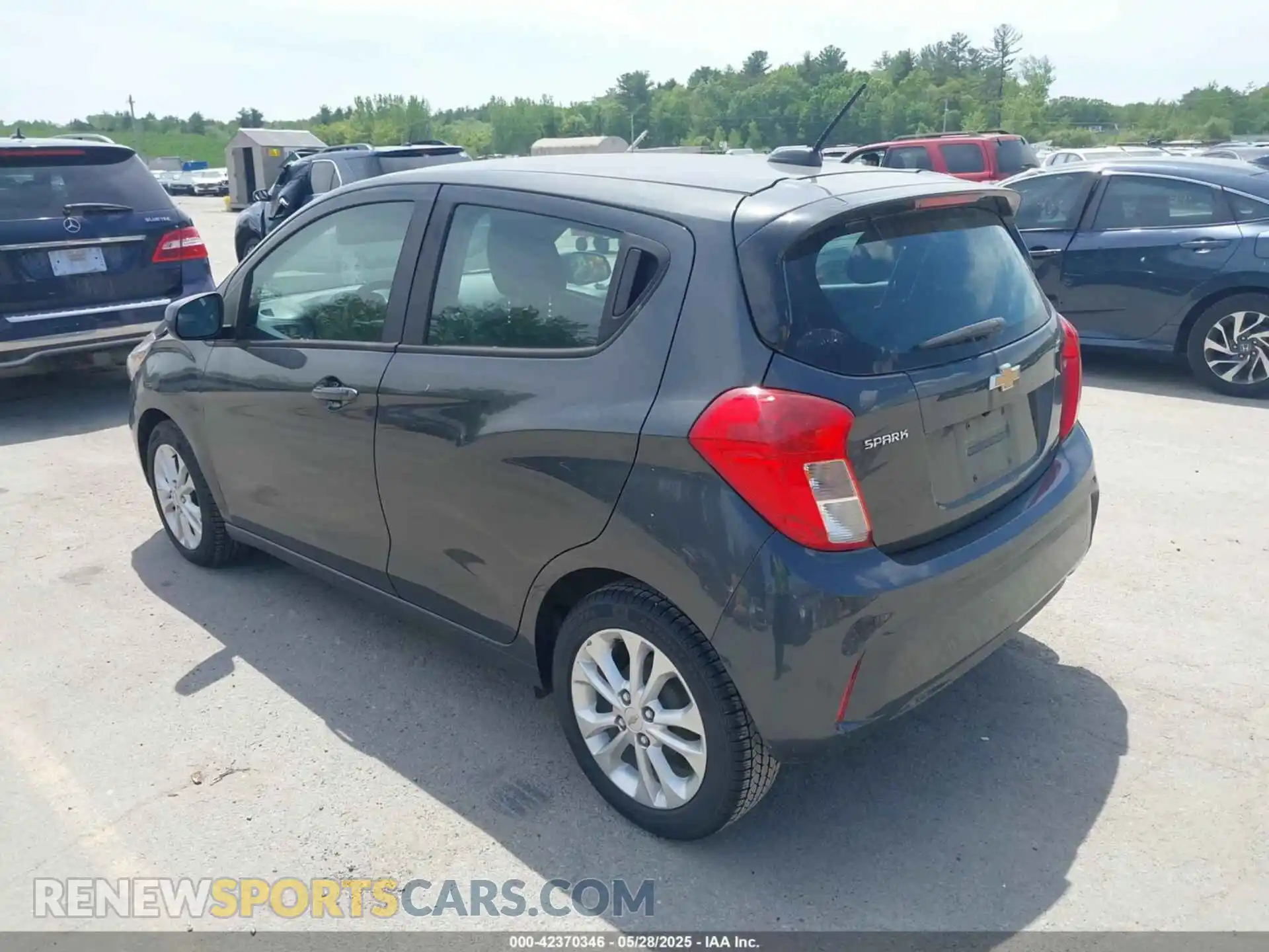 3 Photograph of a damaged car KL8CD6SA6LC429343 CHEVROLET SPARK 2020