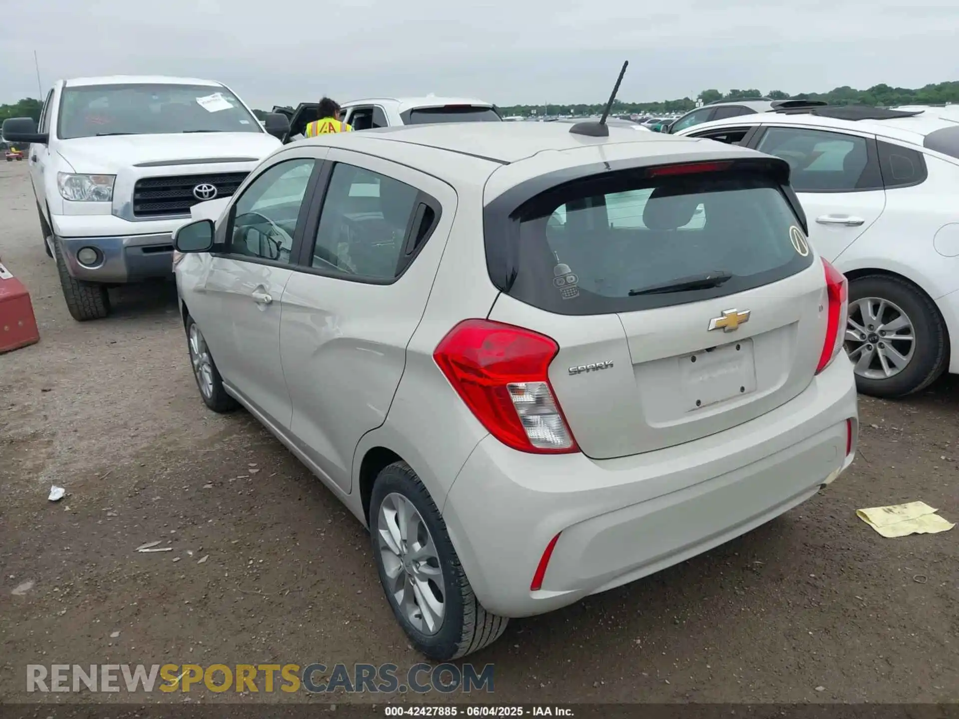 3 Фотография поврежденного автомобиля KL8CD6SA6LC469678 CHEVROLET SPARK 2020