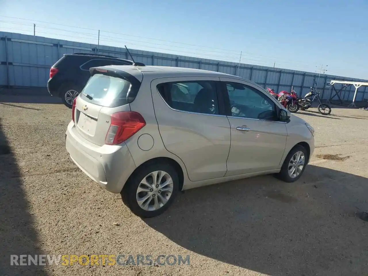 3 Photograph of a damaged car KL8CF6SA3LC468322 CHEVROLET SPARK 2020