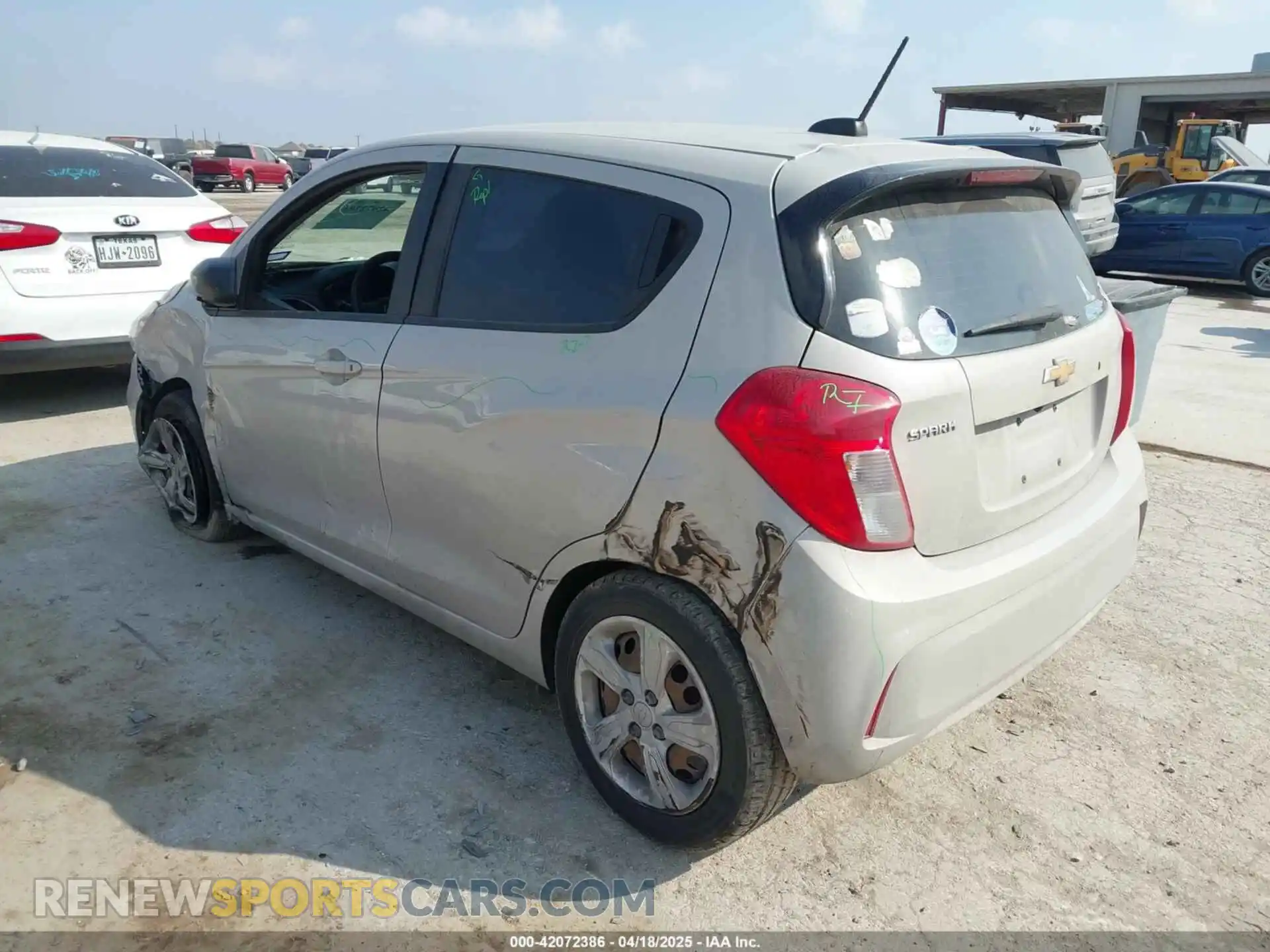 3 Photograph of a damaged car KL8CB6SA4MC742818 CHEVROLET SPARK 2021