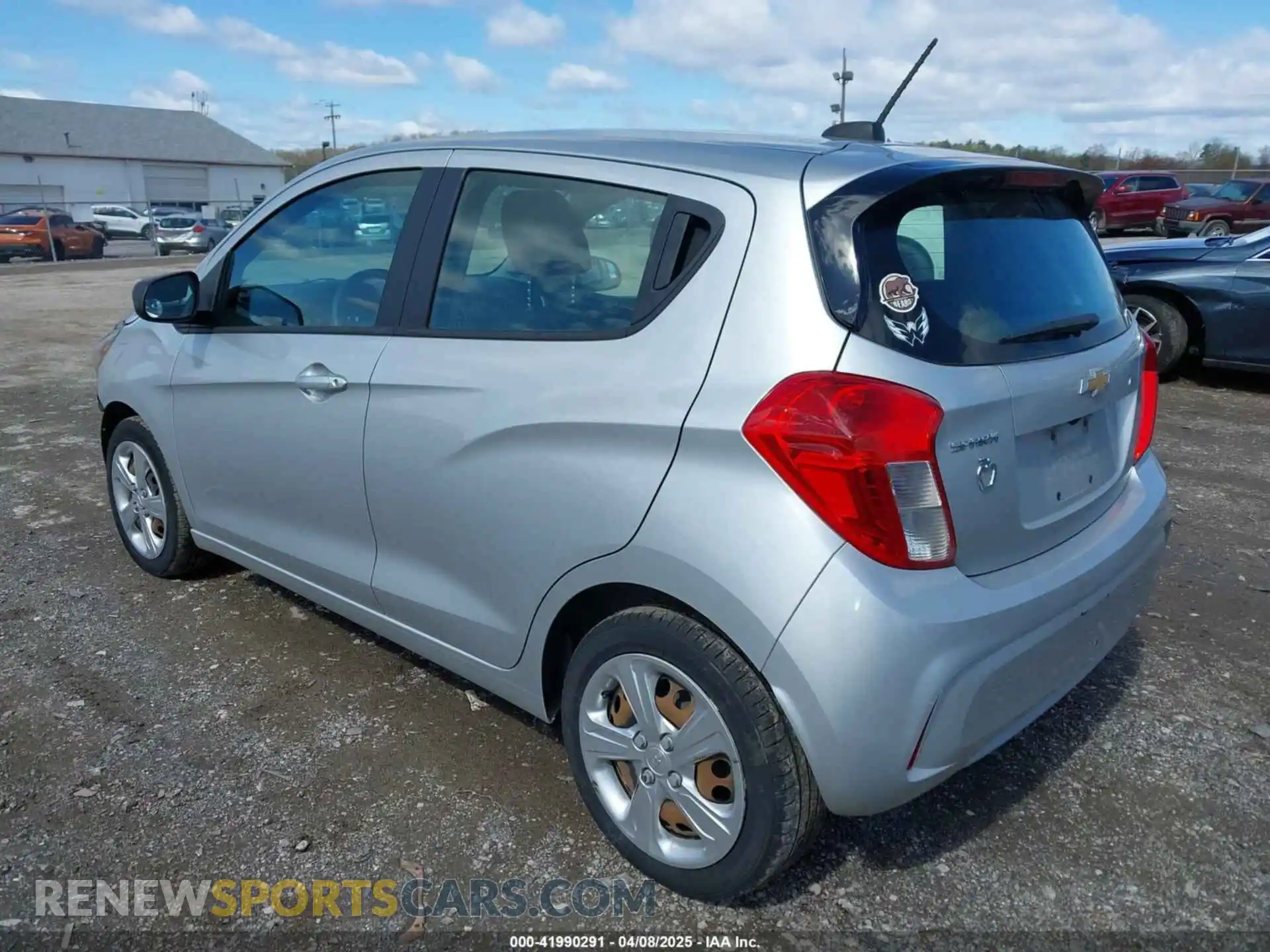 3 Photograph of a damaged car KL8CB6SA6MC738625 CHEVROLET SPARK 2021