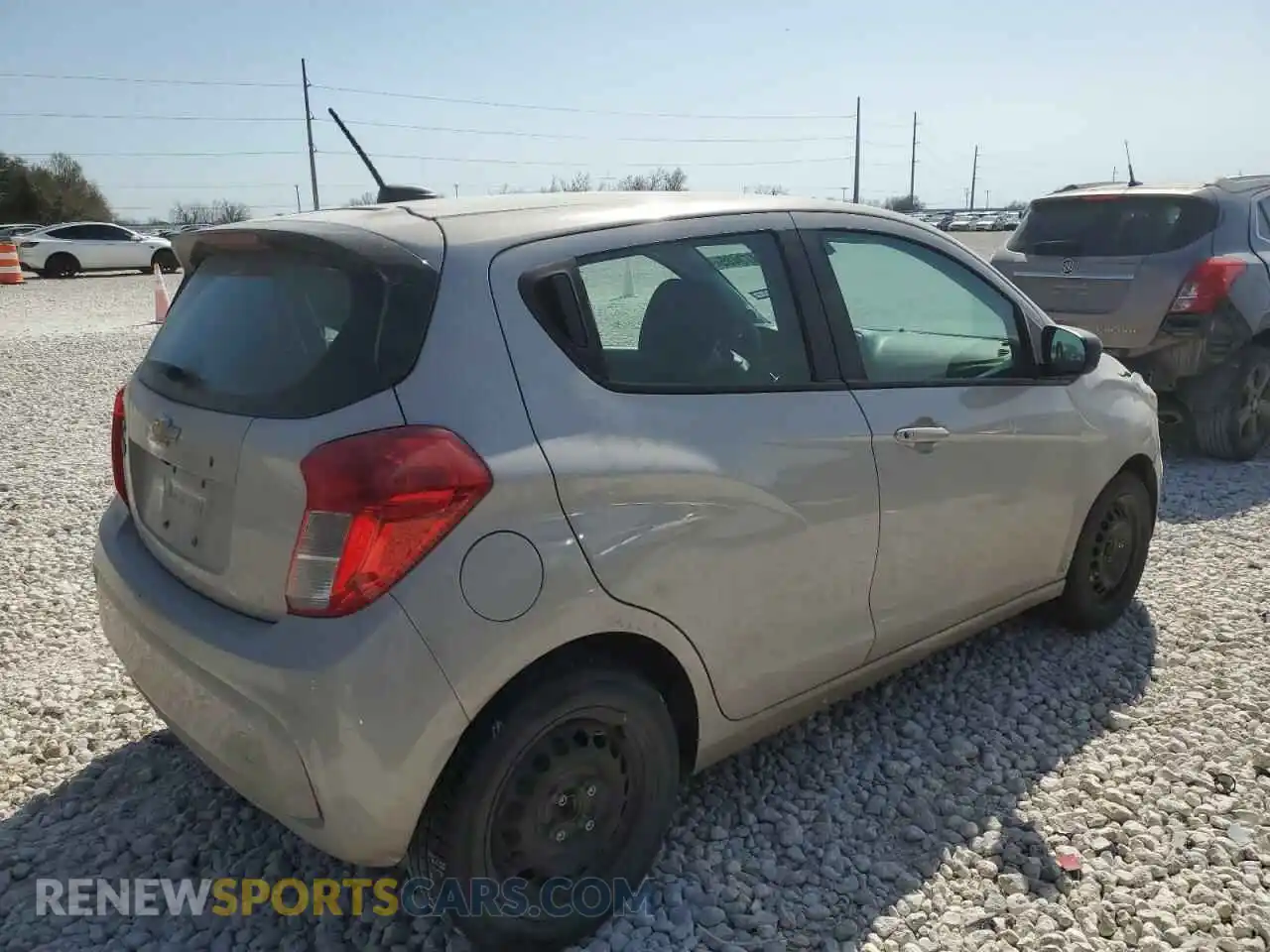 3 Photograph of a damaged car KL8CB6SA6MC739841 CHEVROLET SPARK 2021