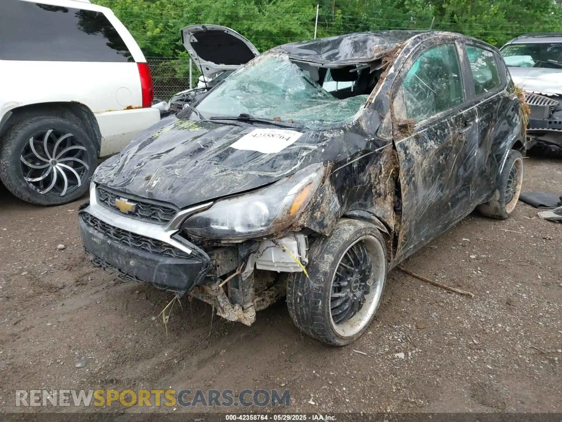 2 Photograph of a damaged car KL8CD6SA6MC721964 CHEVROLET SPARK 2021