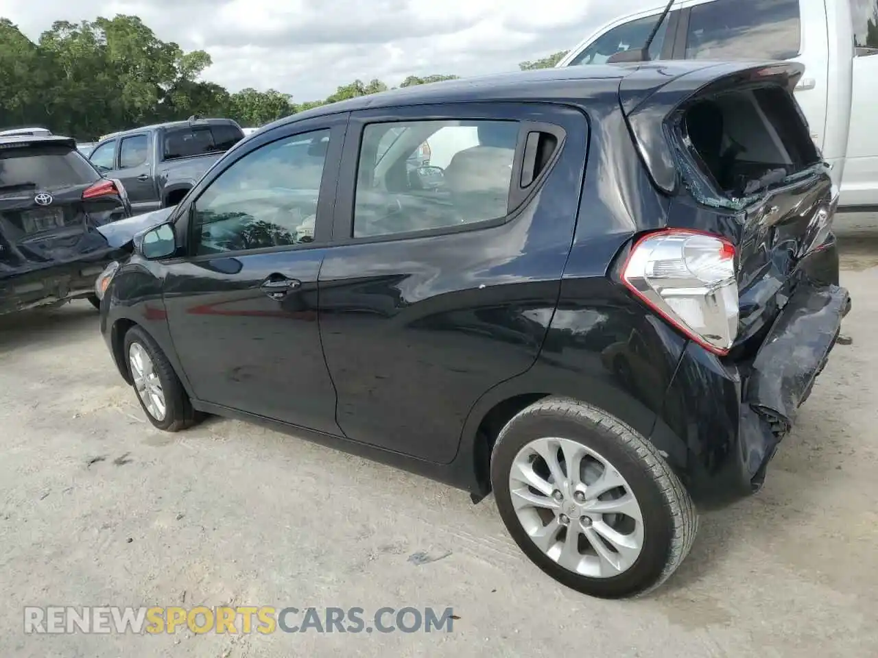 2 fotografías del automóvil dañado KL8CD6SA7MC736134 CHEVROLET SPARK 2021