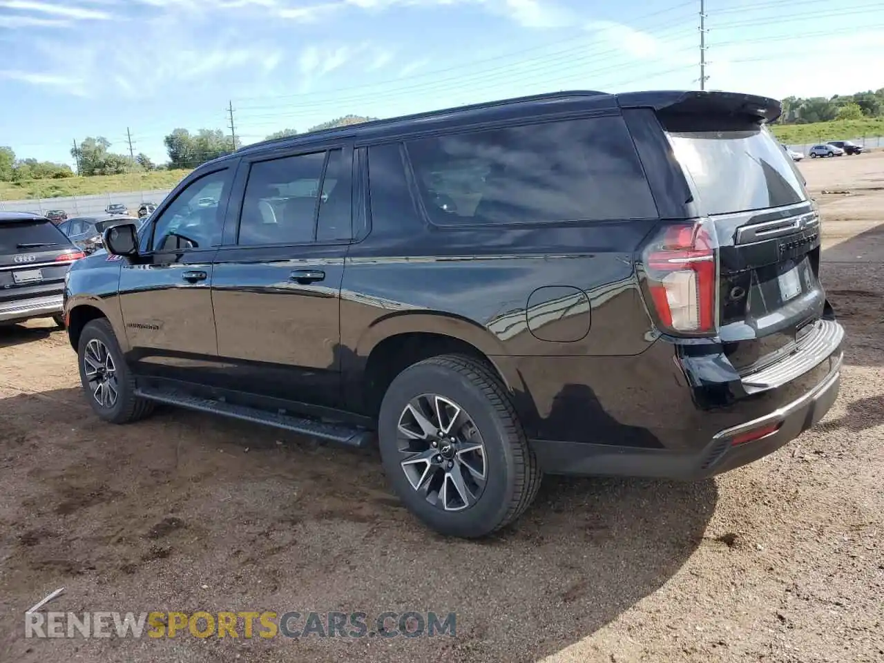 2 Photograph of a damaged car 1GNSKDKD2MR457654 CHEVROLET SUBURBAN 2021
