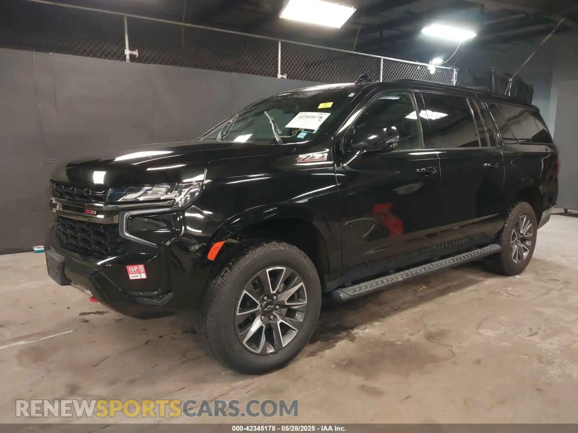 2 Photograph of a damaged car 1GNSKDKD3MR140935 CHEVROLET SUBURBAN 2021
