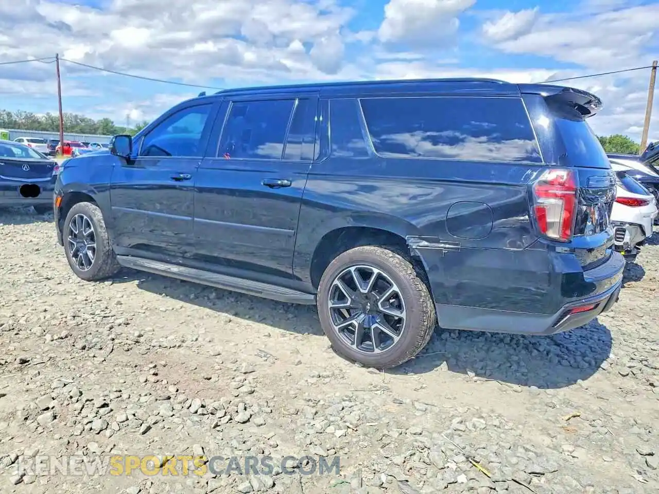 2 Photograph of a damaged car 1GNSKEKDXMR257000 CHEVROLET SUBURBAN 2021