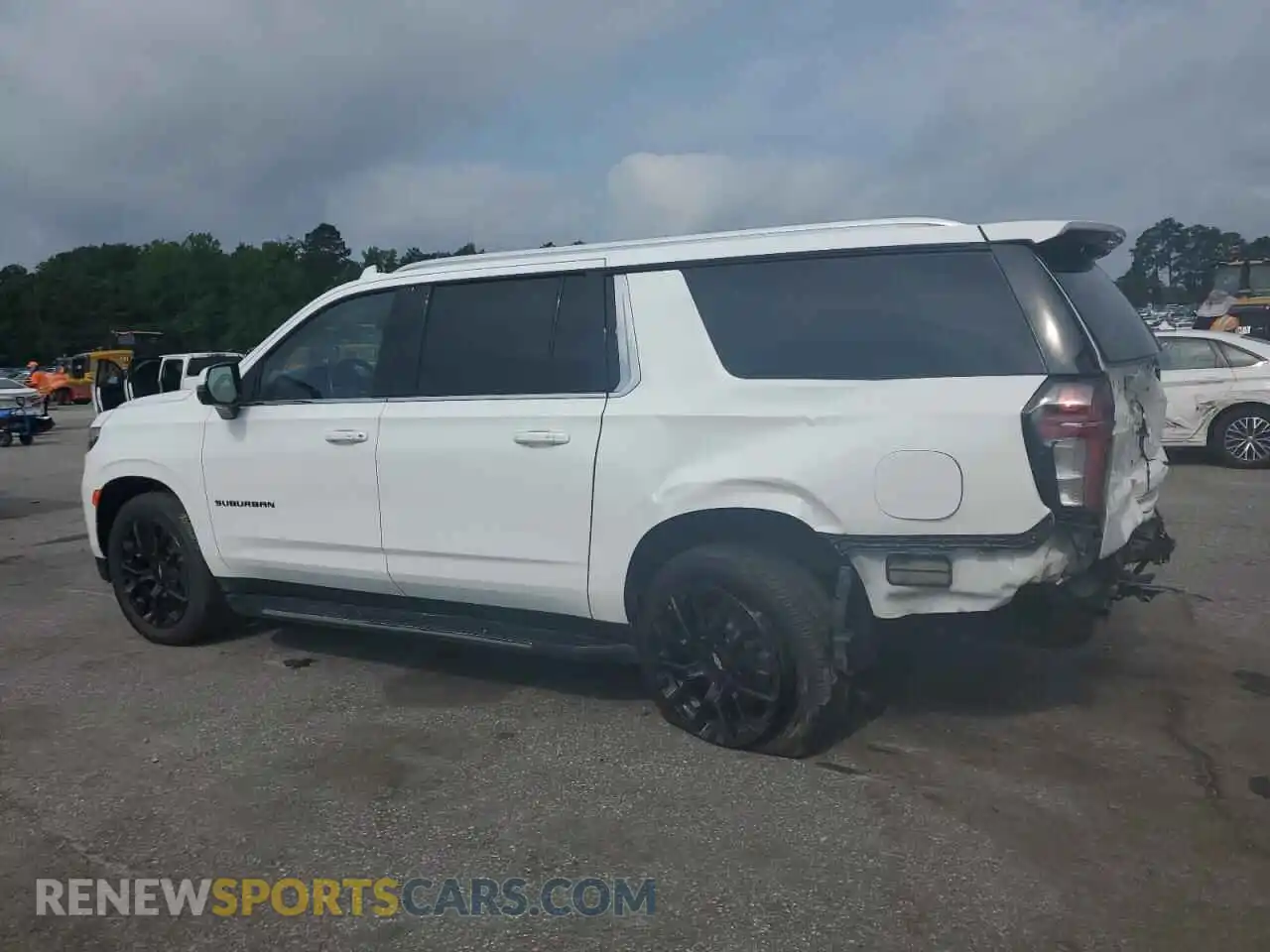 2 Photograph of a damaged car 1GNSKCKD9NR304796 CHEVROLET SUBURBAN 2022