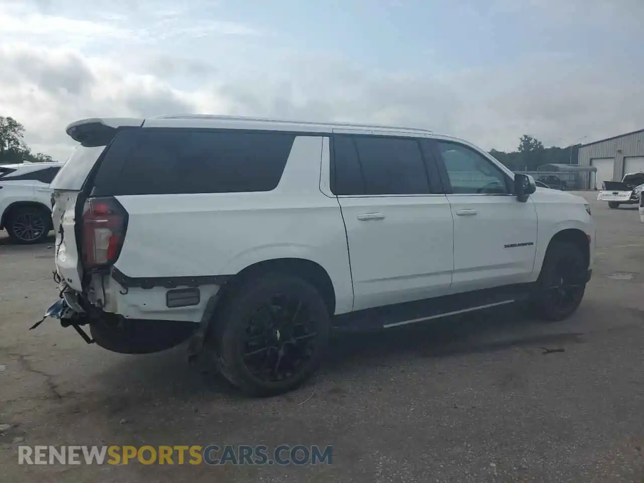 3 Photograph of a damaged car 1GNSKCKD9NR304796 CHEVROLET SUBURBAN 2022