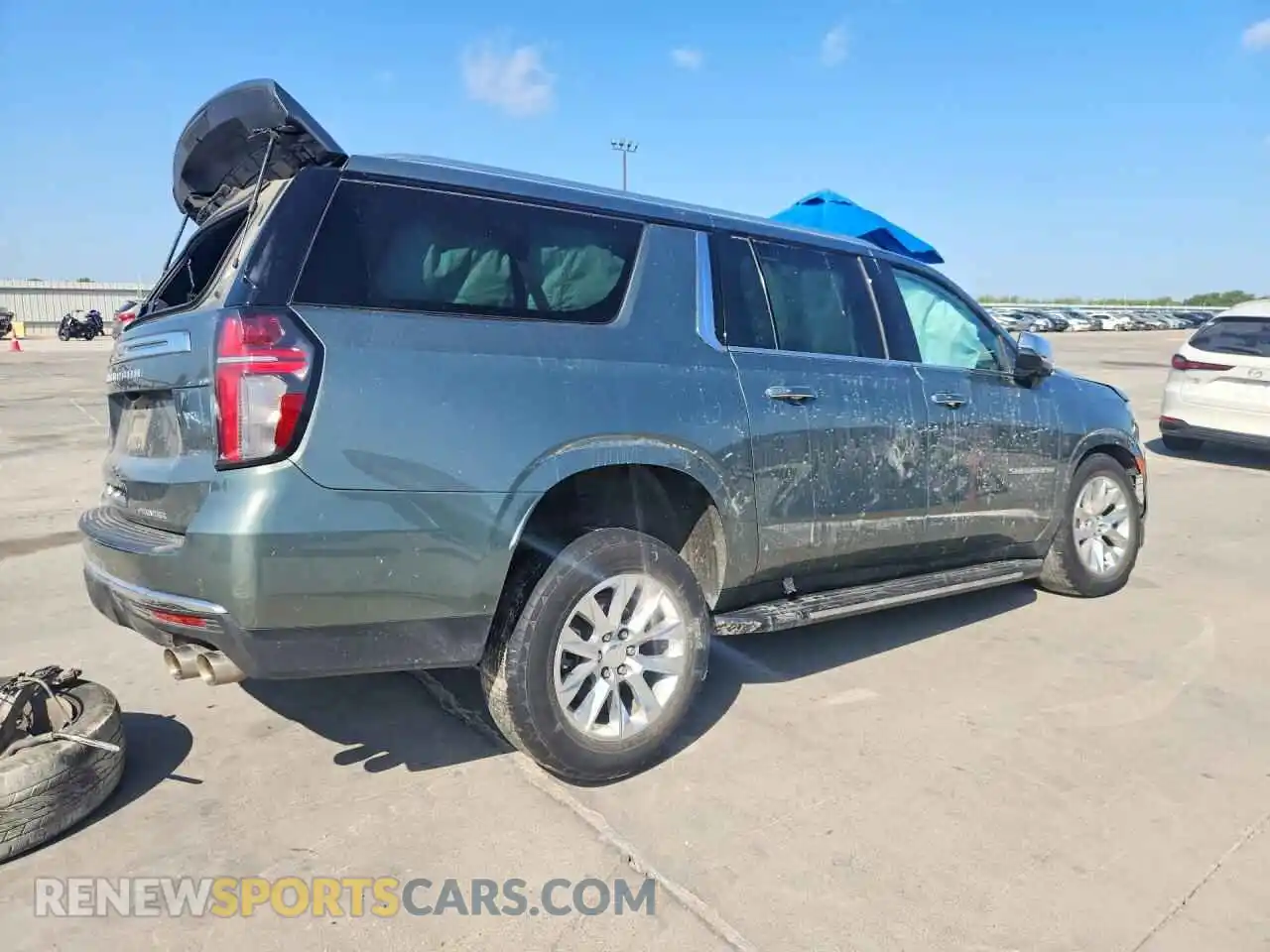 3 Photograph of a damaged car 1GNSCFKD1PR549755 CHEVROLET SUBURBAN 2023