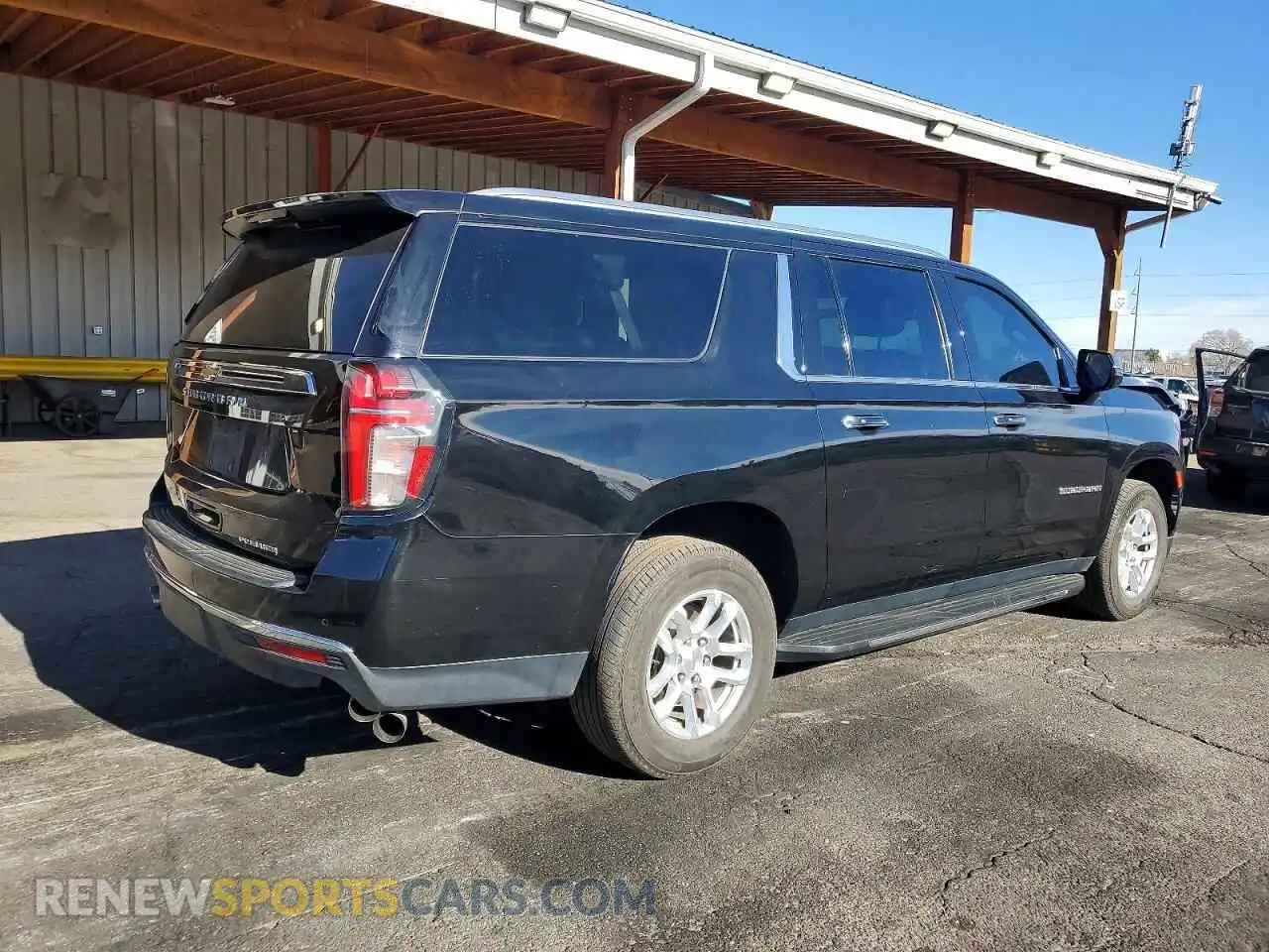 3 Photograph of a damaged car 1GNSCFKDXPR132666 CHEVROLET SUBURBAN 2023
