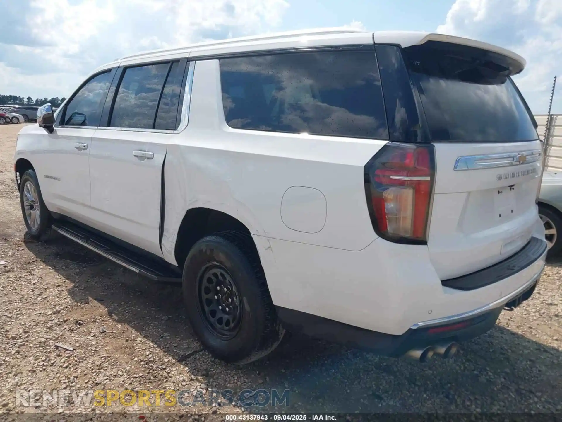 3 Photograph of a damaged car 1GNSCFKDXPR371702 CHEVROLET SUBURBAN 2023