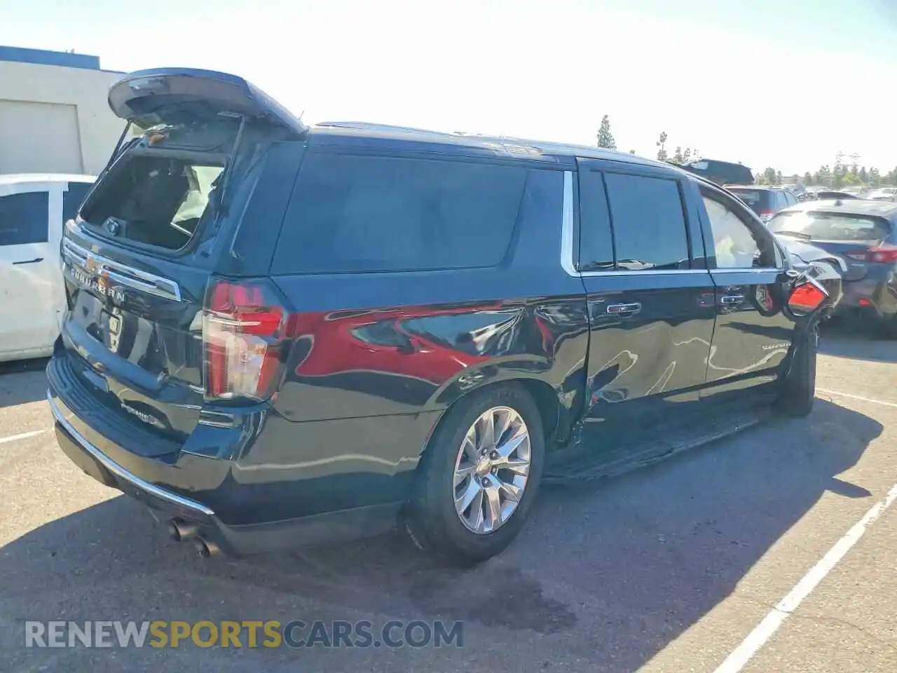 3 Photograph of a damaged car 1GNSCFKDXPR394624 CHEVROLET SUBURBAN 2023