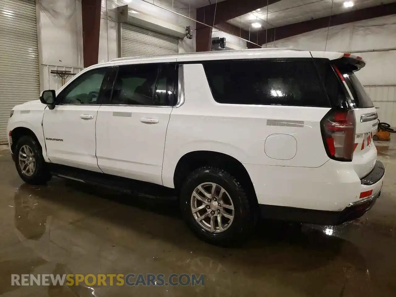 2 fotografías del automóvil dañado 1GNSKBKD3PR180134 CHEVROLET SUBURBAN 2023