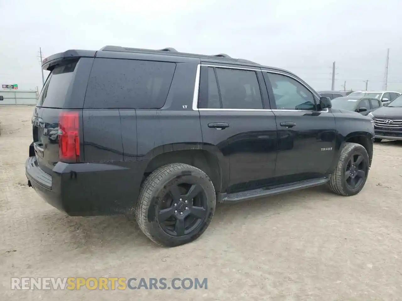 3 fotografías del automóvil dañado 1GNSCBKC4KR220508 CHEVROLET TAHOE 2019