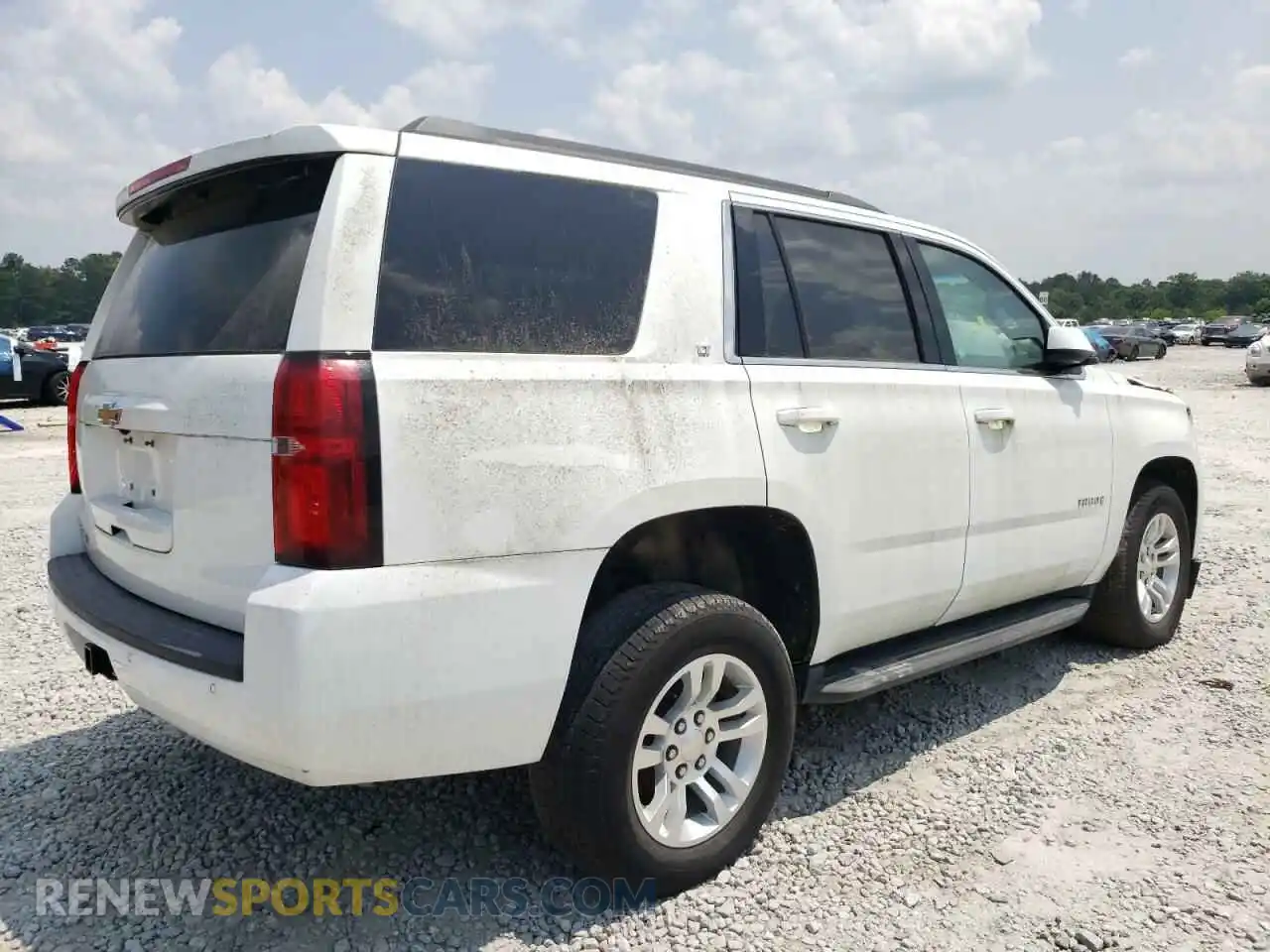 3 Photograph of a damaged car 1GNSCBKC3LR212630 CHEVROLET TAHOE 2020