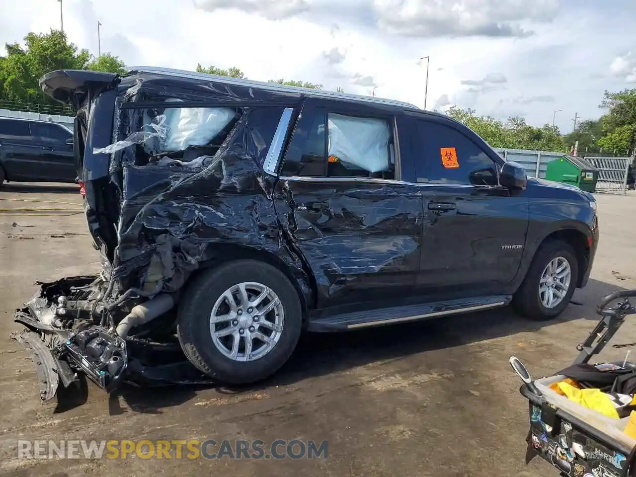 3 Photograph of a damaged car 1GNSCNKD2MR492889 CHEVROLET TAHOE 2021
