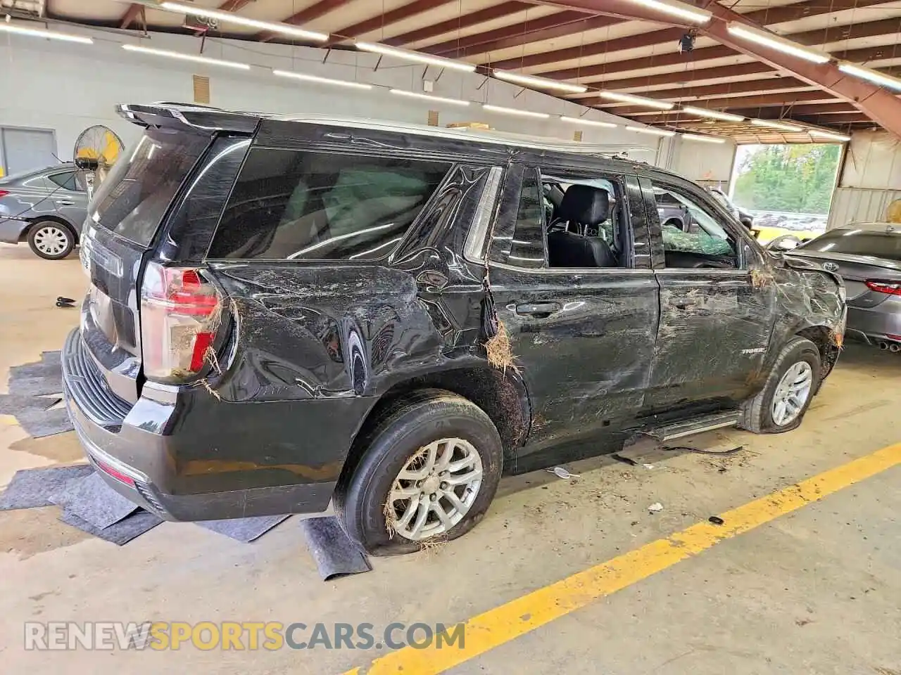 3 fotografías del automóvil dañado 1GNSCNKD3MR173419 CHEVROLET TAHOE 2021