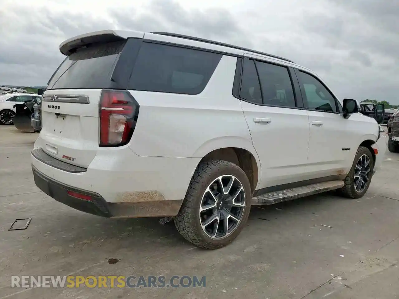 3 Photograph of a damaged car 1GNSCRKD2MR300815 CHEVROLET TAHOE 2021